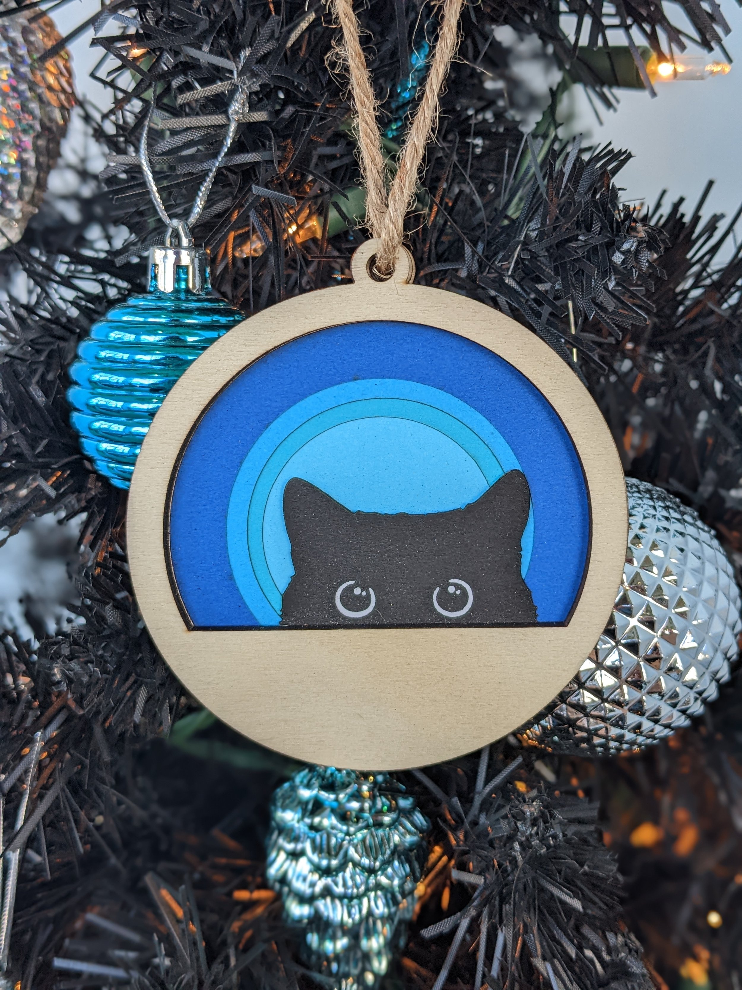 cat ornament .jpeg