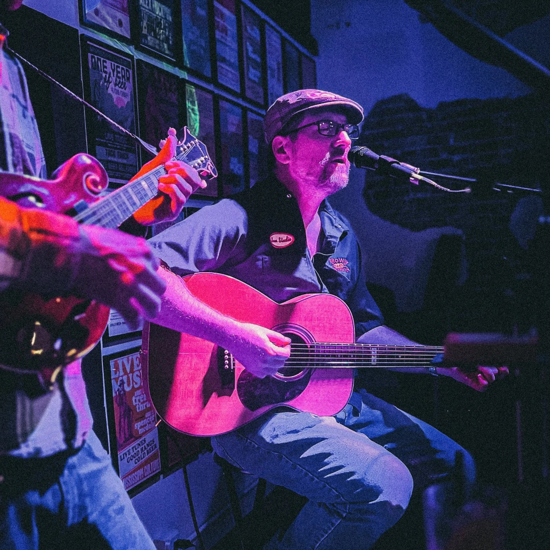 Live music with Trent THRUN!