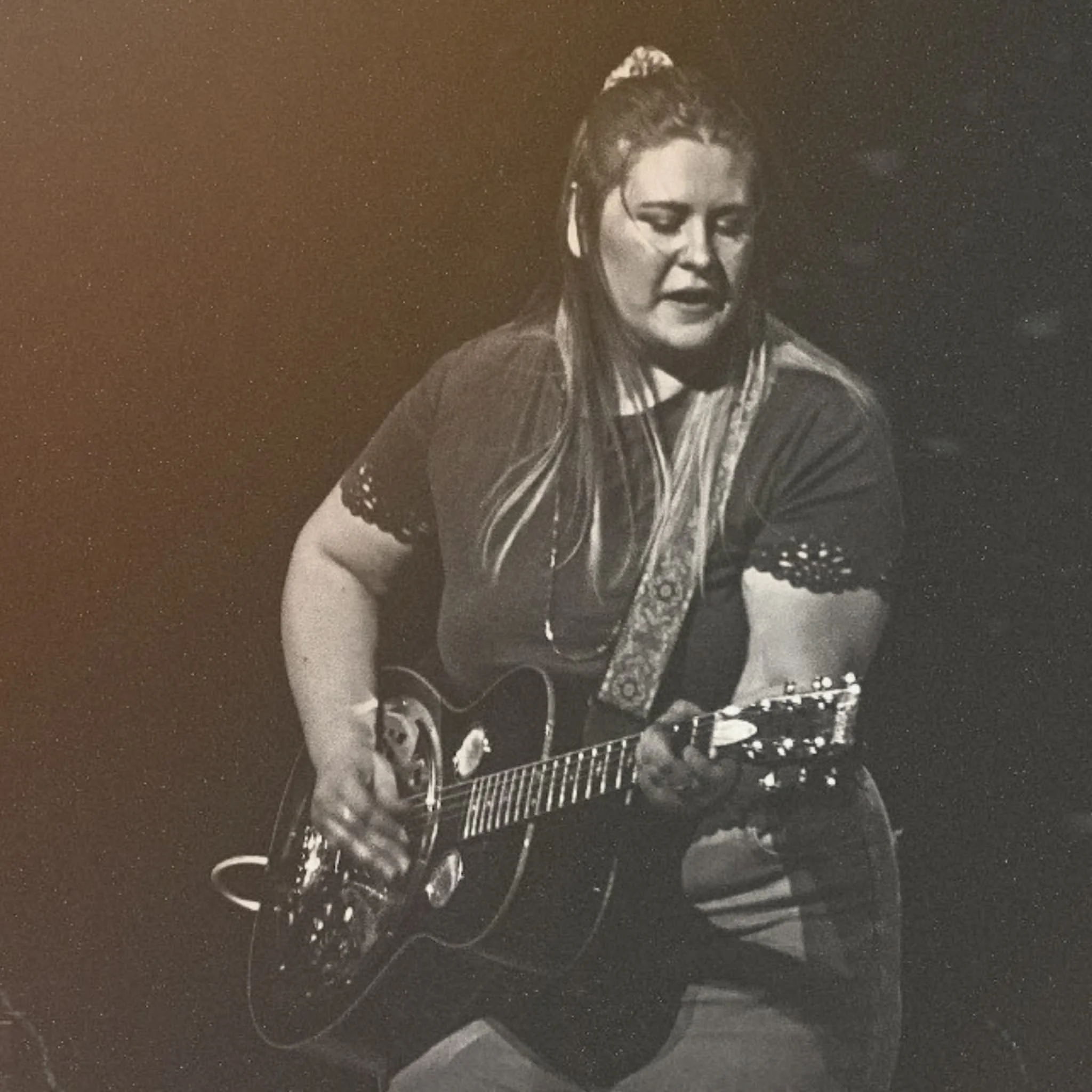 Live music with Taylor Steele! Making her MC debut!
