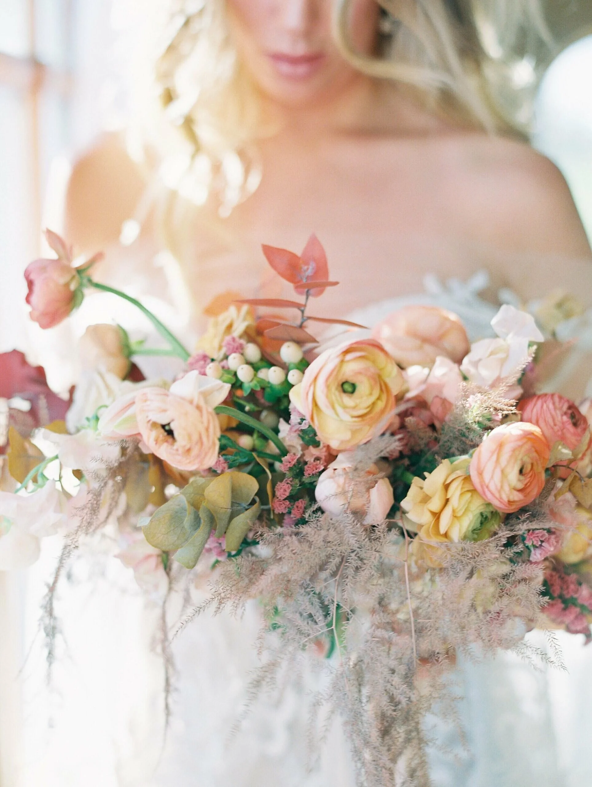 Elegant Summer Wedding Featured on Magnolia Rouge | Sunstone Winery