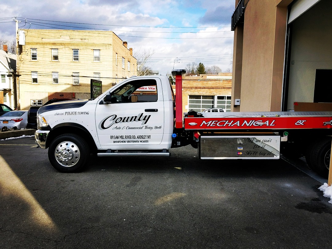 Truck Lettering & Vehicle Wraps in Port Chester, NY @VinniePinstripe  21.jpg