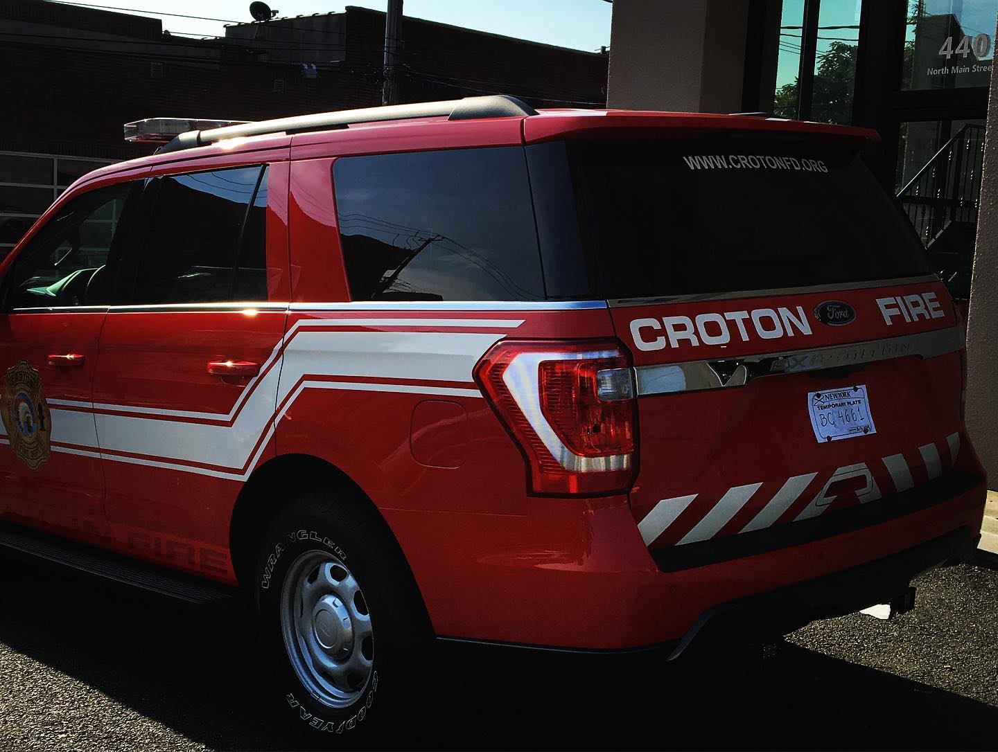 Ford Expedition Fireman SUV Wrap @VinniePinstripe 440 N Main St. Port Chester, NY 10573 D.jpg