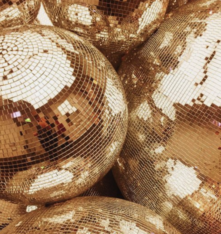 5 Ways To Practice Gratitude (that aren't journaling)