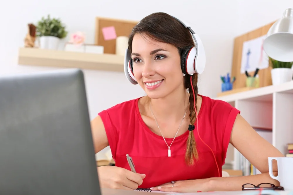 More companies are using video as a novel way to train new hires.