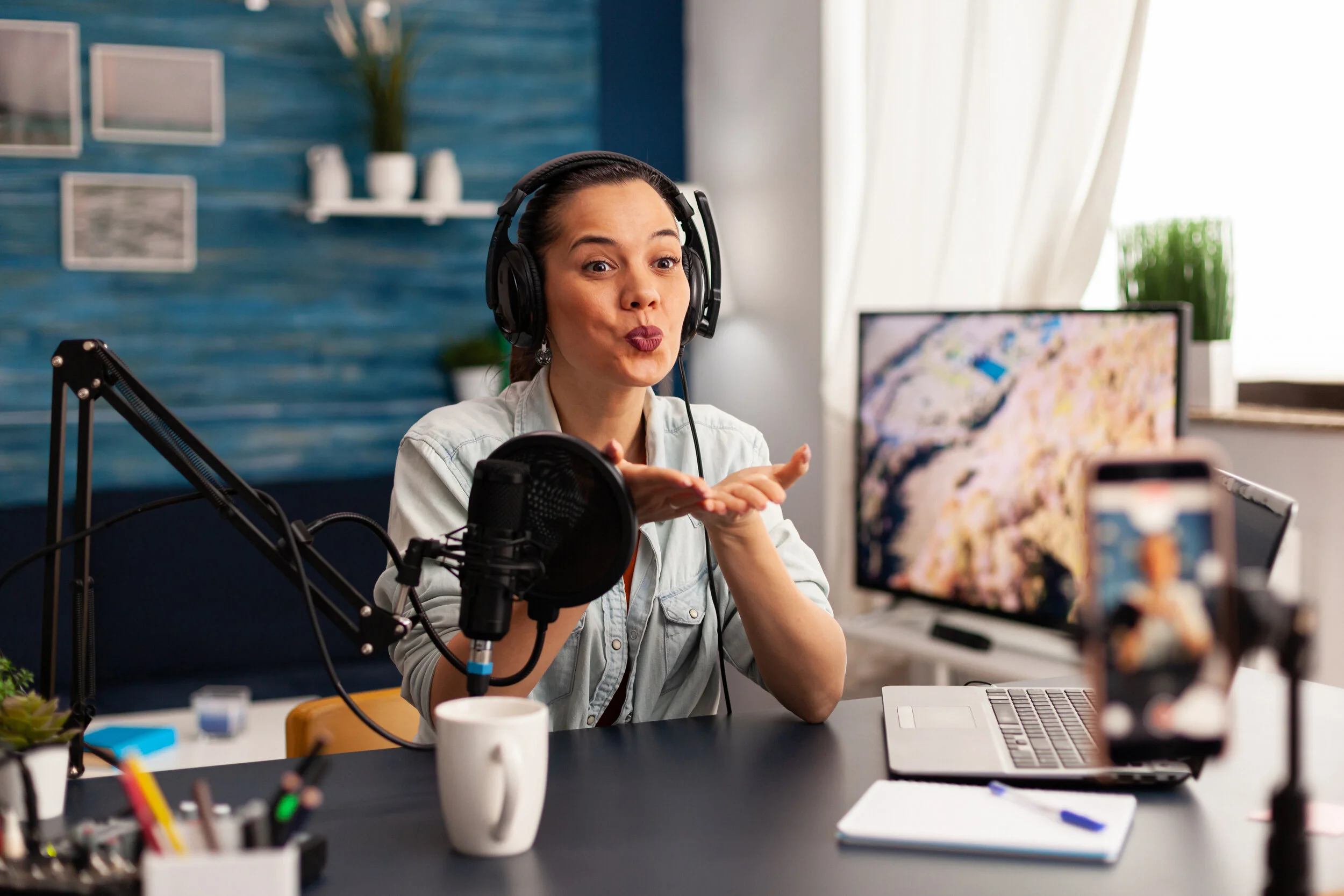 Ready to Learn How to Create the Perfect Video Hook?