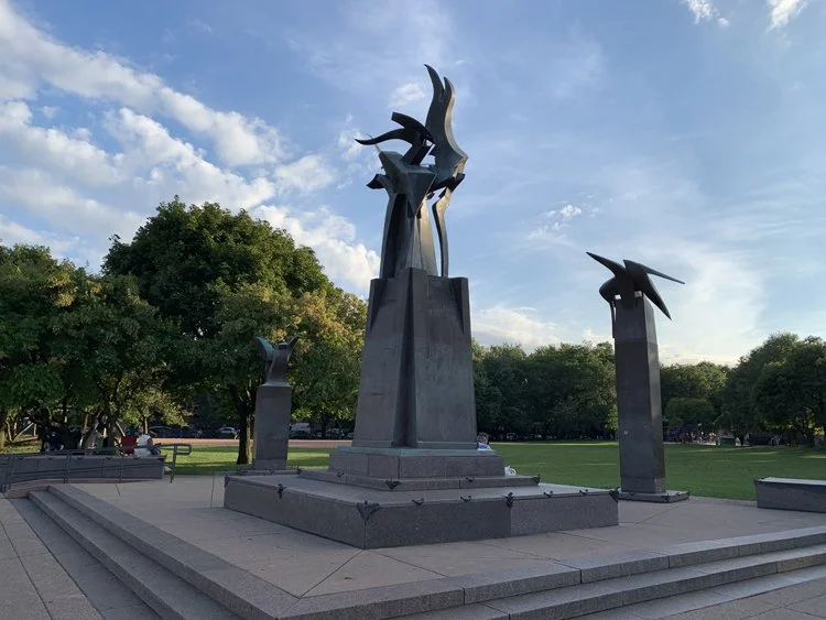Jonquil Park Statue