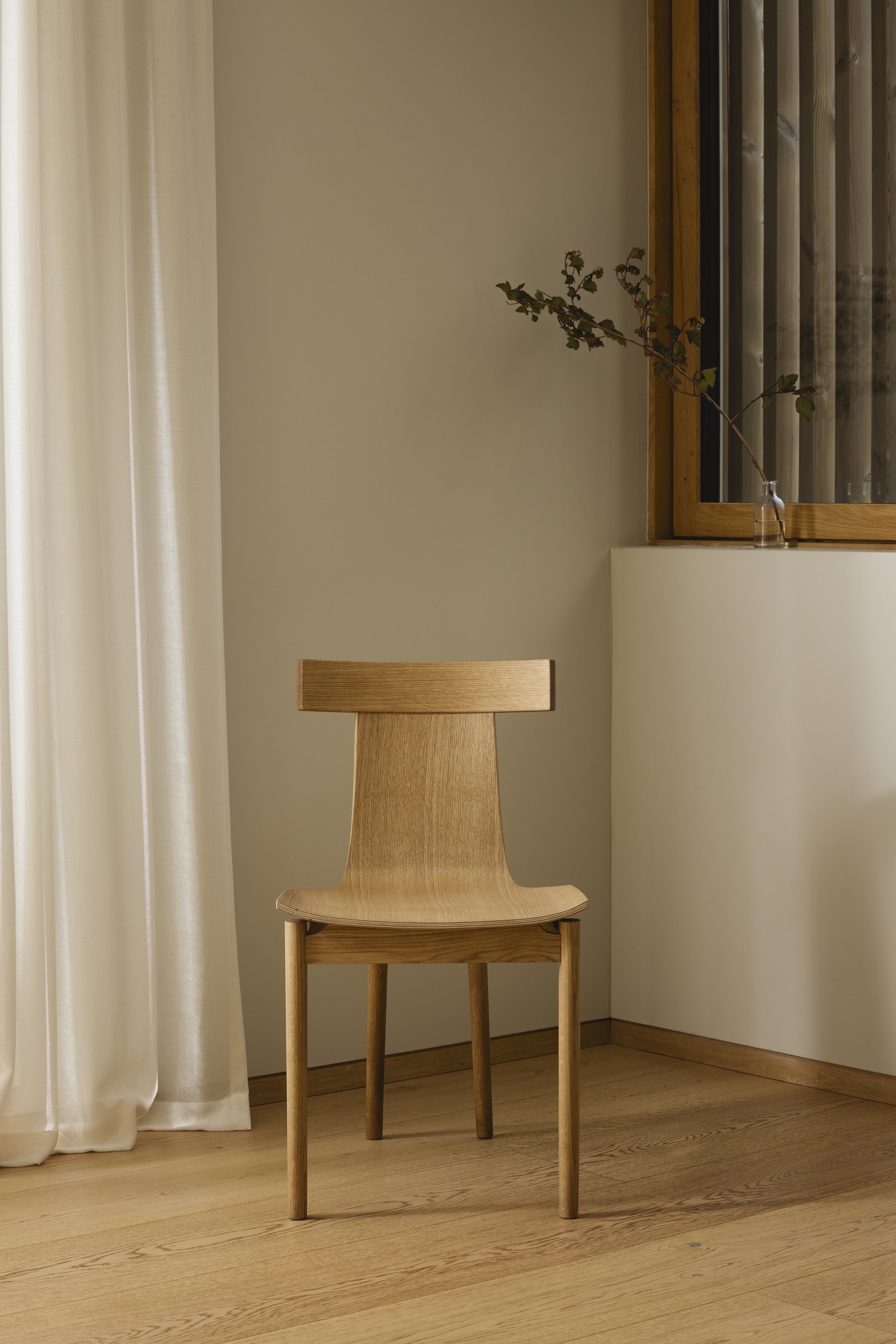 S_DiningChair-Iden-EN-01-@PernilleMunster.jpg