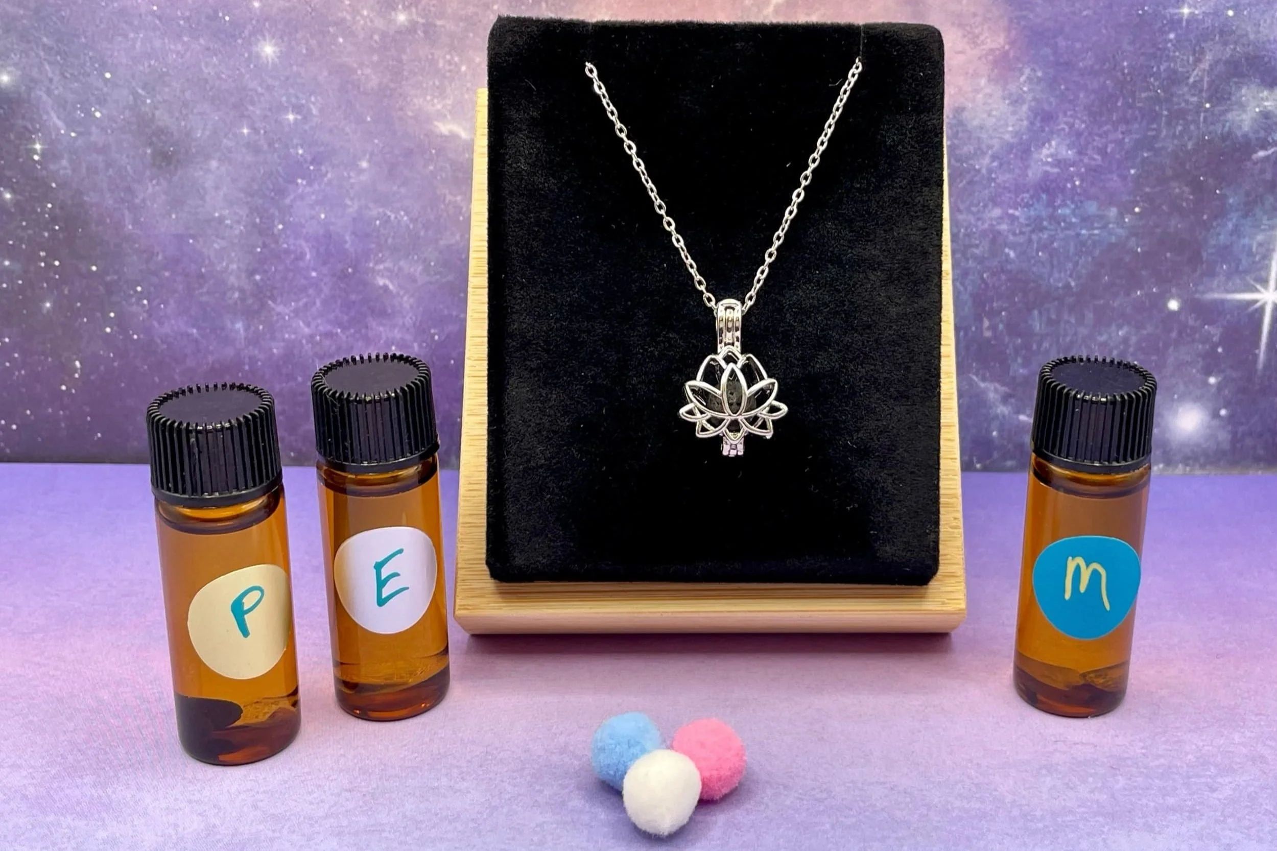 Lotus Flower Personal Aromatherapy Diffuser Set