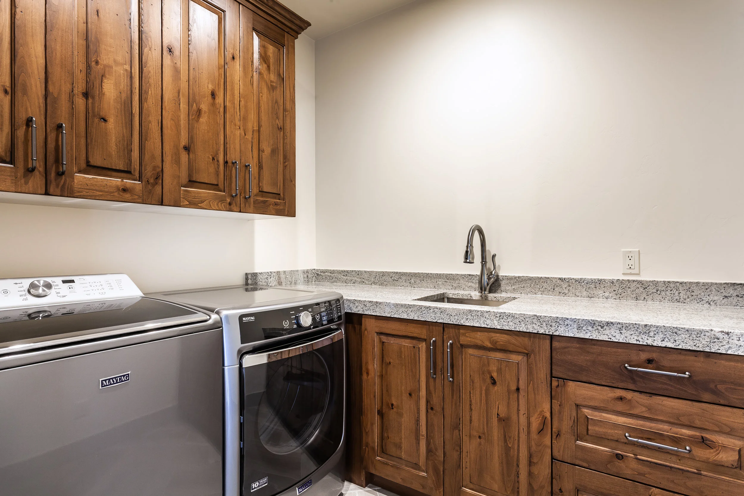 27-262CanyonViewLane-27.jpg
