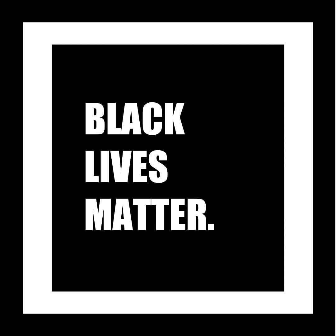 We stand in support with the Black Lives Matter movement in their goal of ending police brutality and racial injustice. 
Check out the link in our bio to get more info and help the movement.
#blacklivesmatter