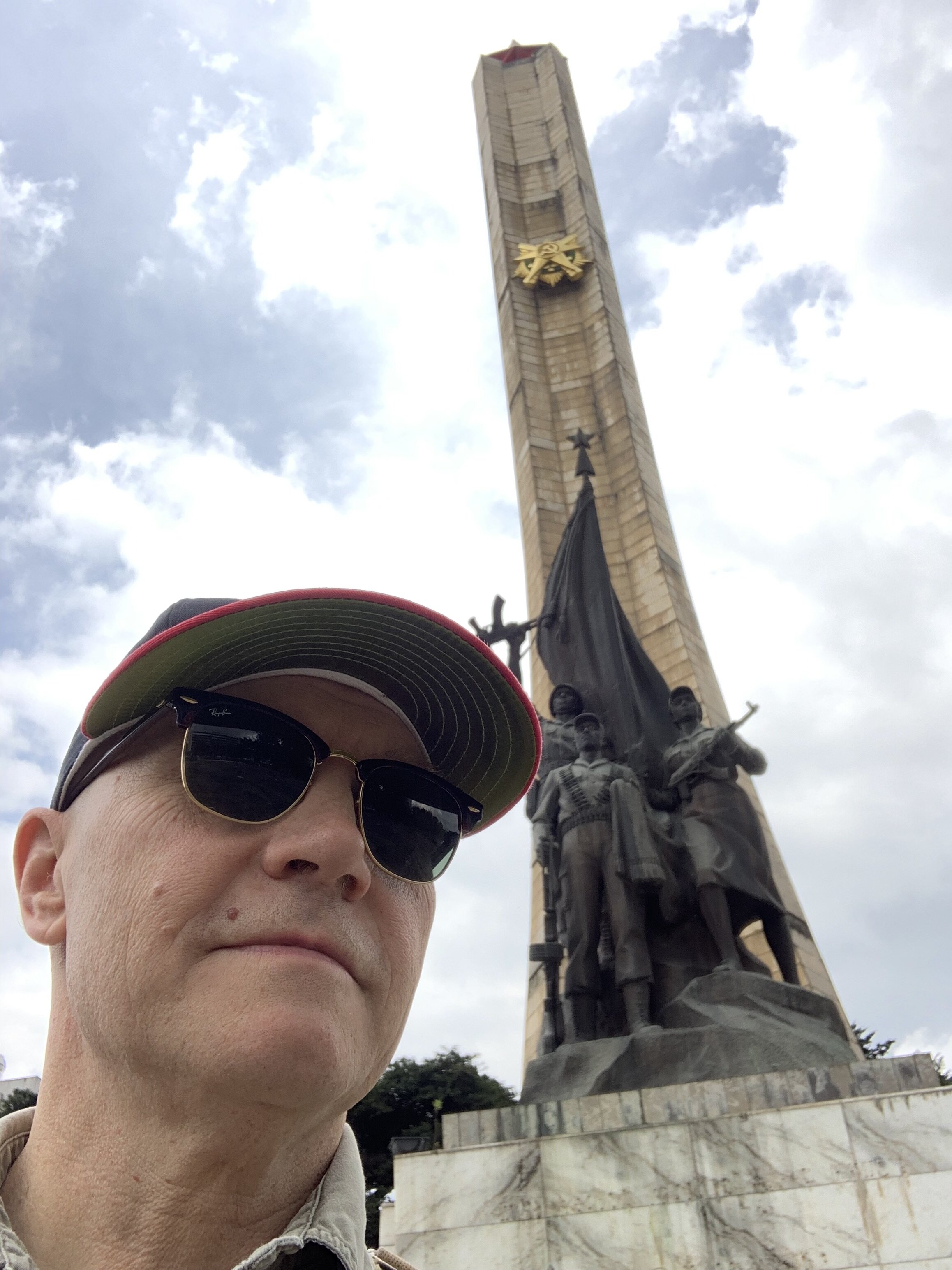 Statuary selfie
