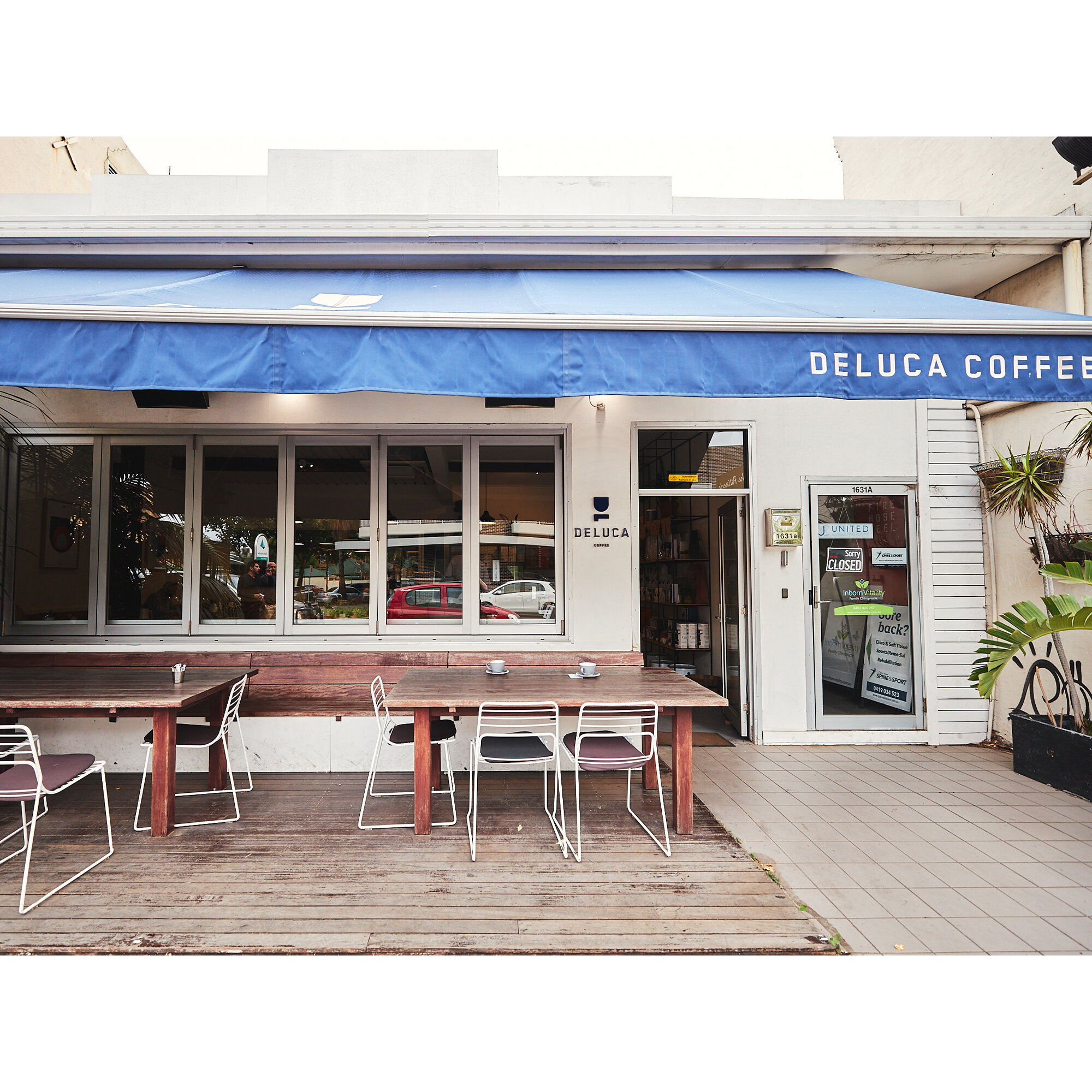 Deluca Coffee 0001.jpg