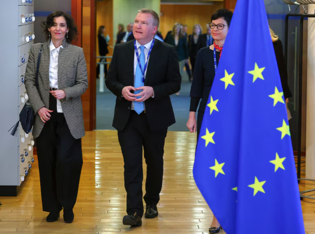 EU looks to Big Tech, influencers to fight hybrid threats, fake news