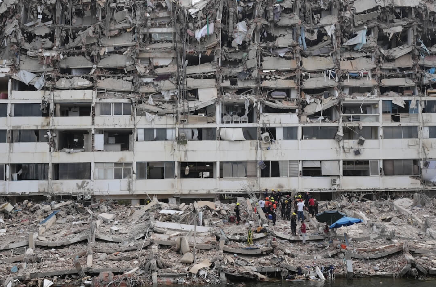 POYNTER INSTITUTE: These viral Venezuela earthquake videos aren’t all what they seem