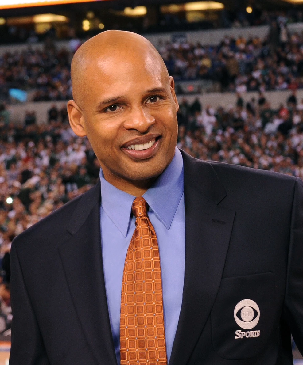 118: Access &amp; Sports. How to win without losing who you are. With Clark Kellogg
