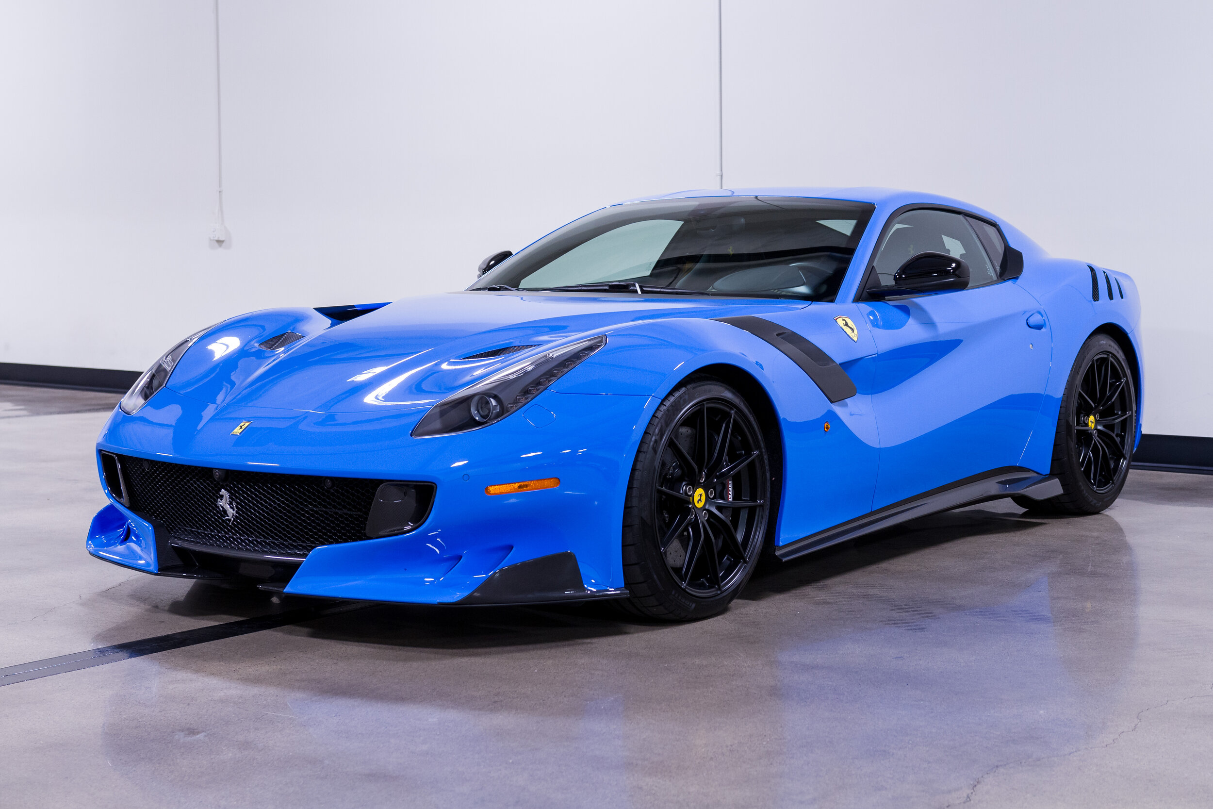 F12TDF-102.jpg