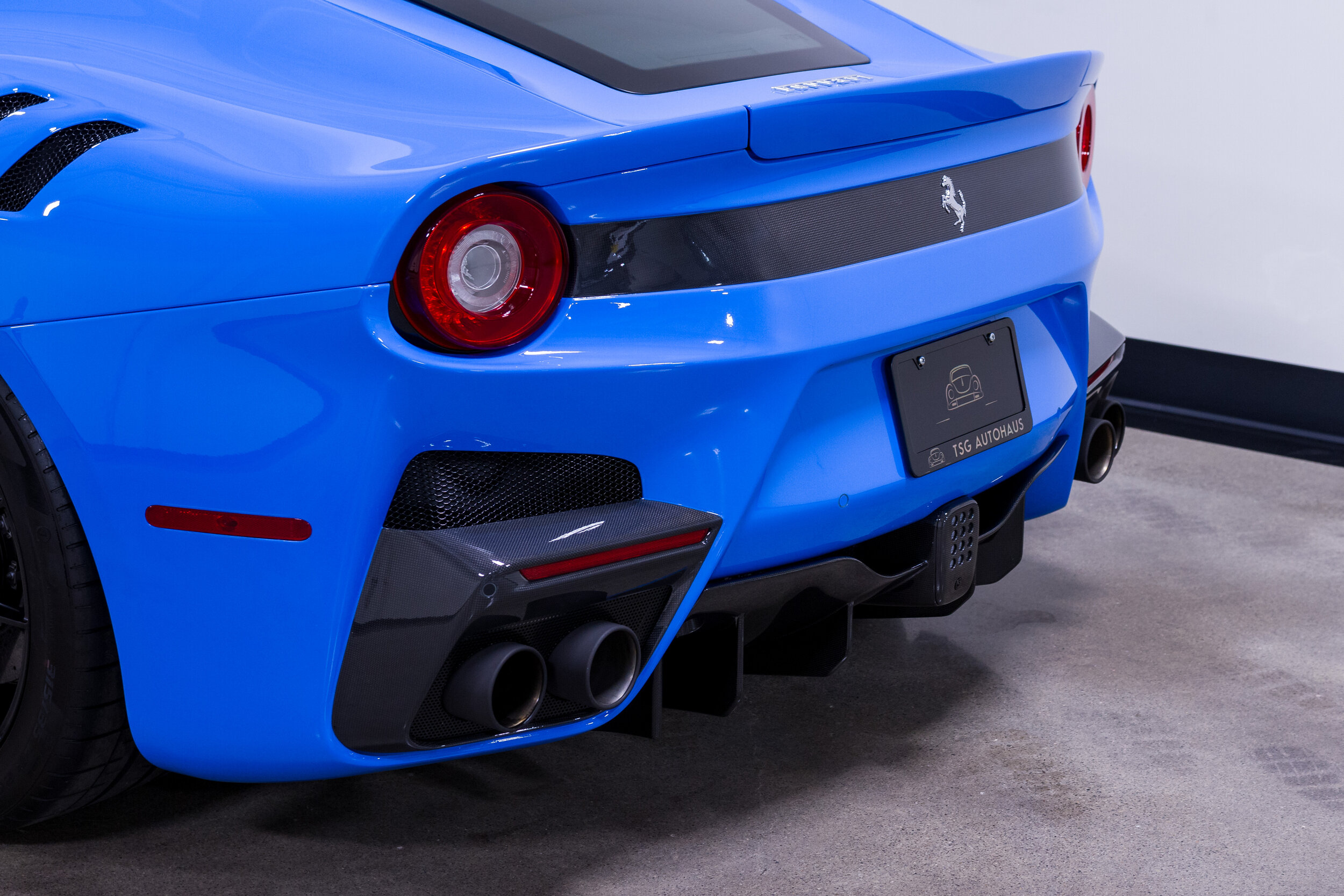 F12TDF-123.jpg