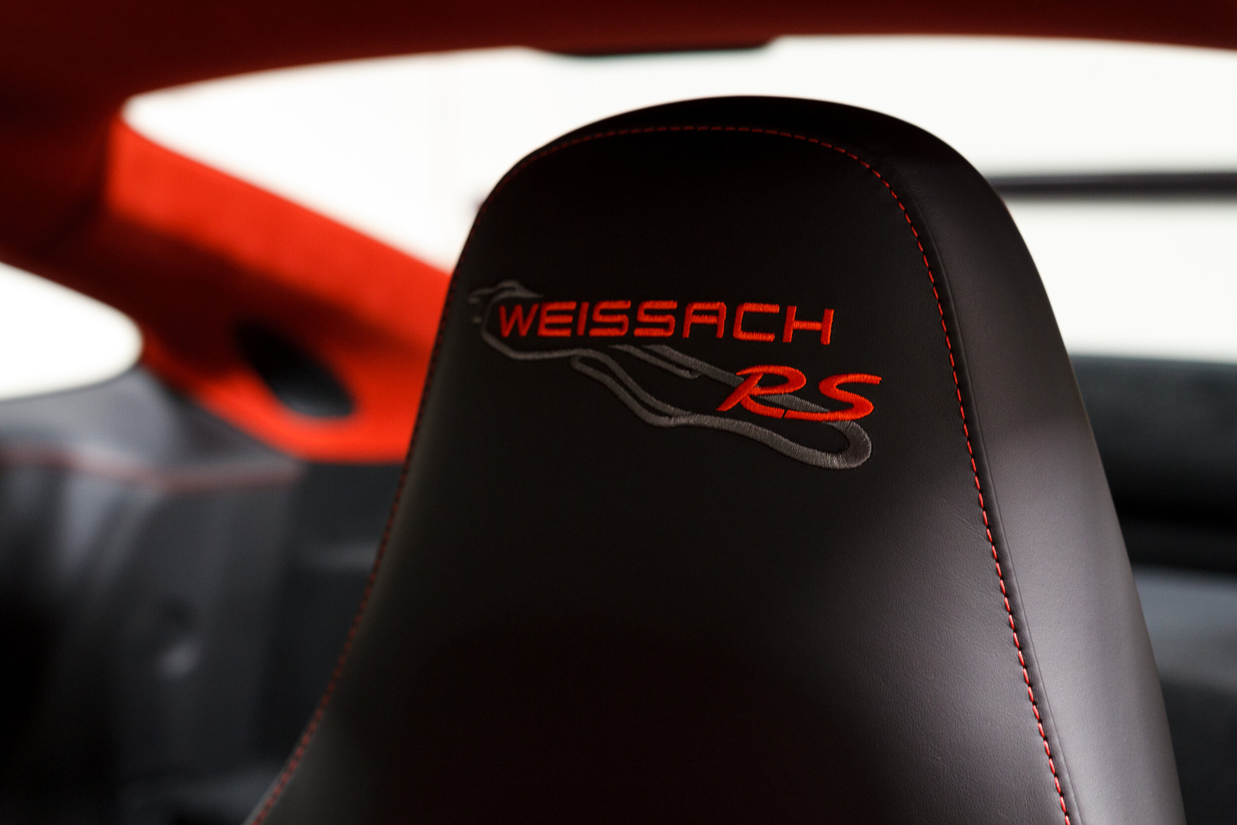 2018 Porsche GT2 RS Weissach-50.jpg