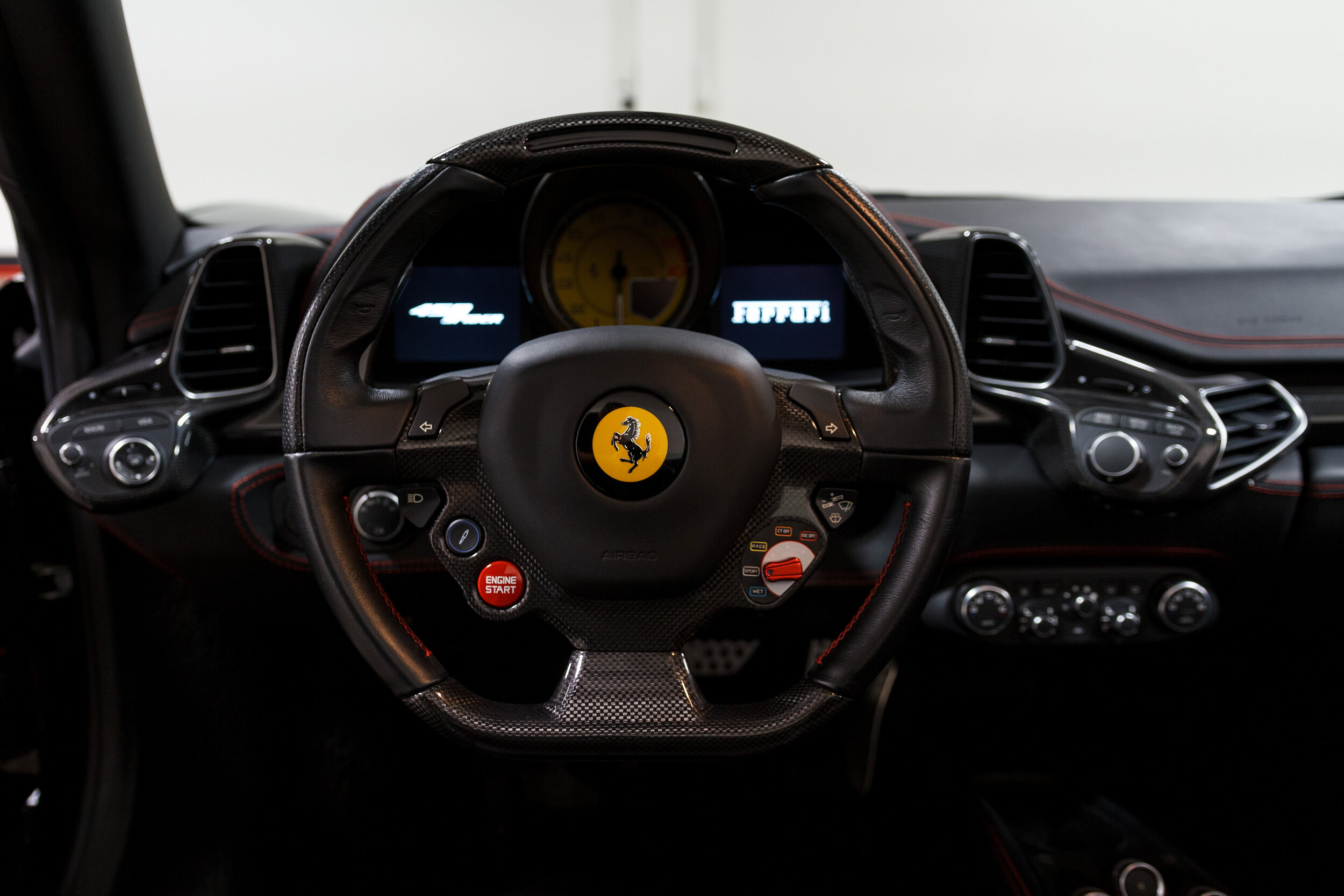 2013 Ferrari 458 Spyder-55.jpg