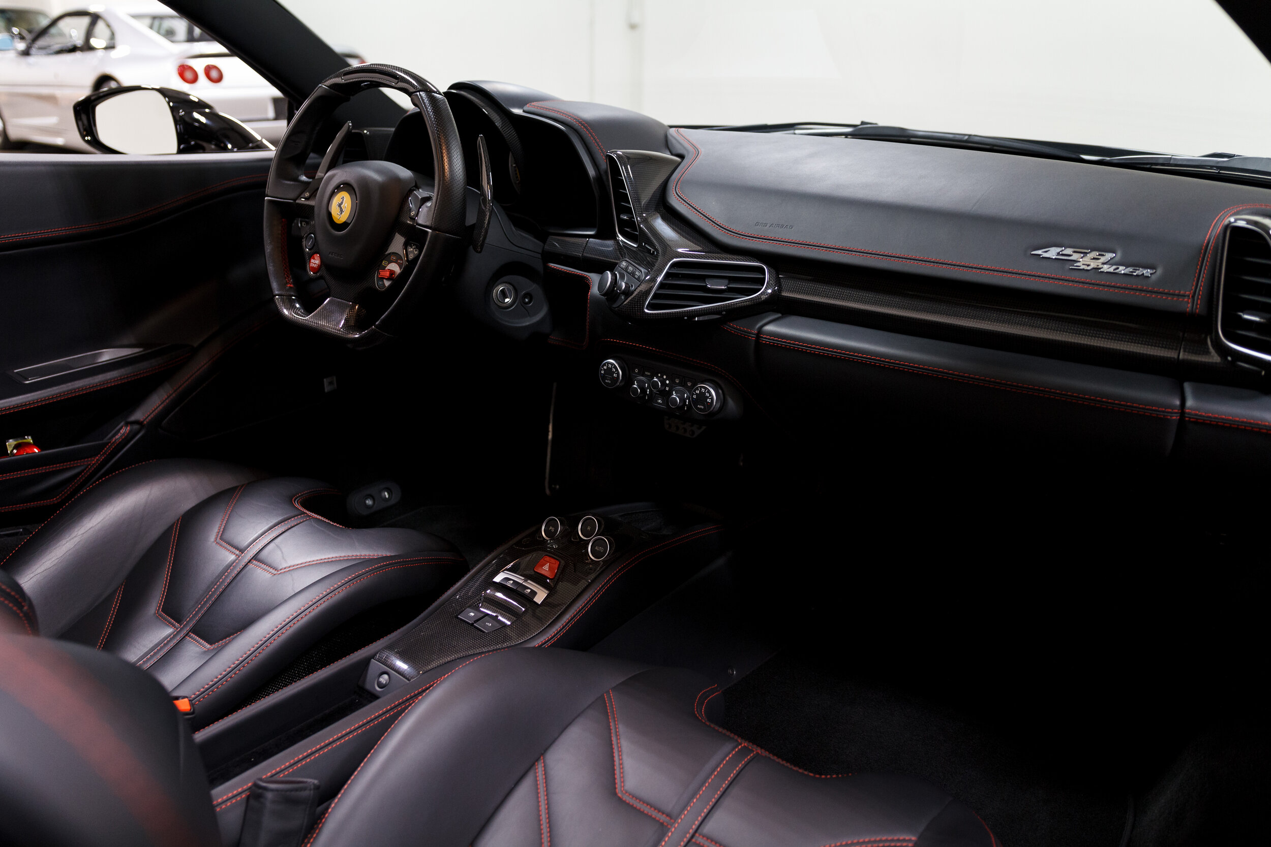 2013 Ferrari 458 Spyder-74.jpg