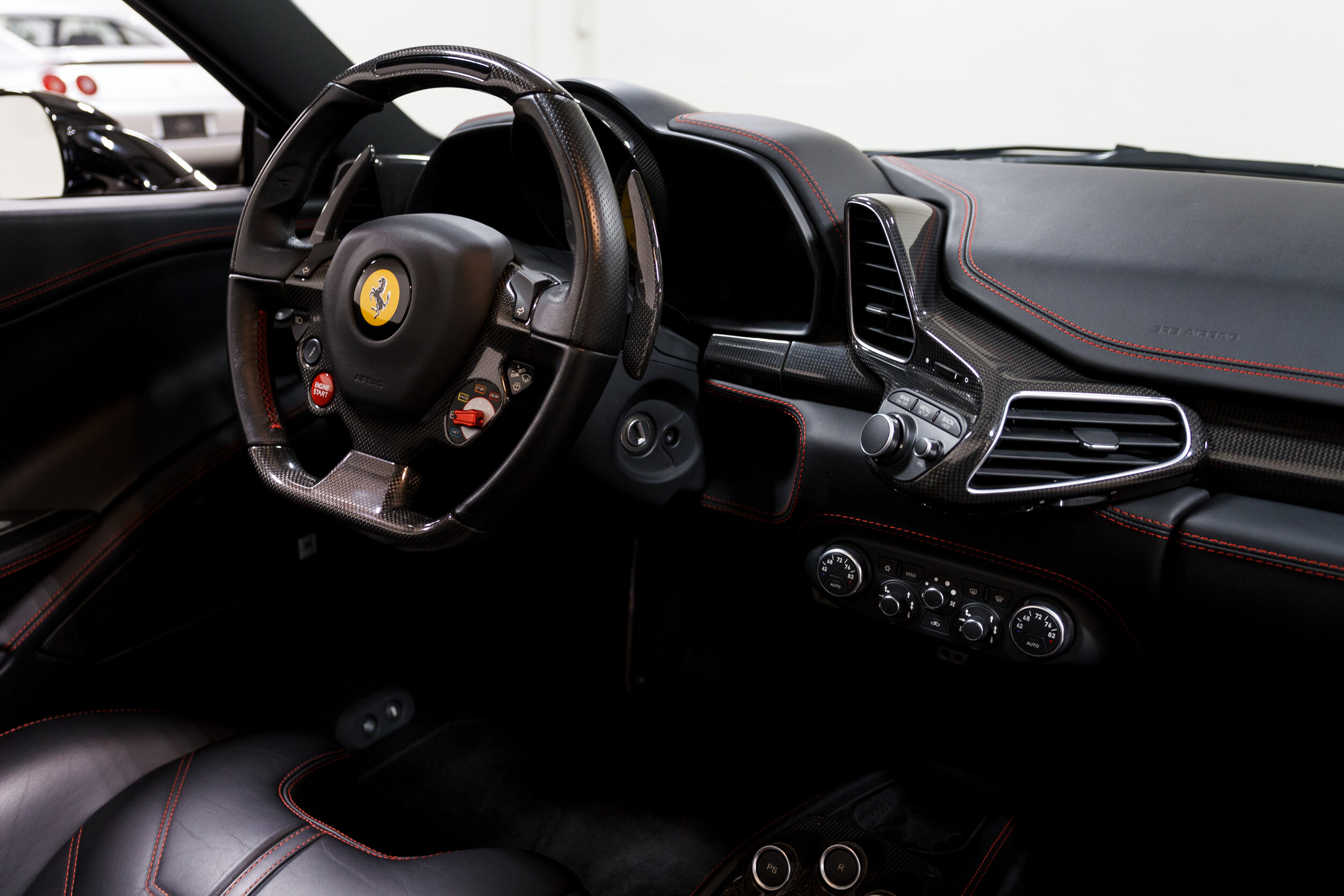 2013 Ferrari 458 Spyder-78.jpg