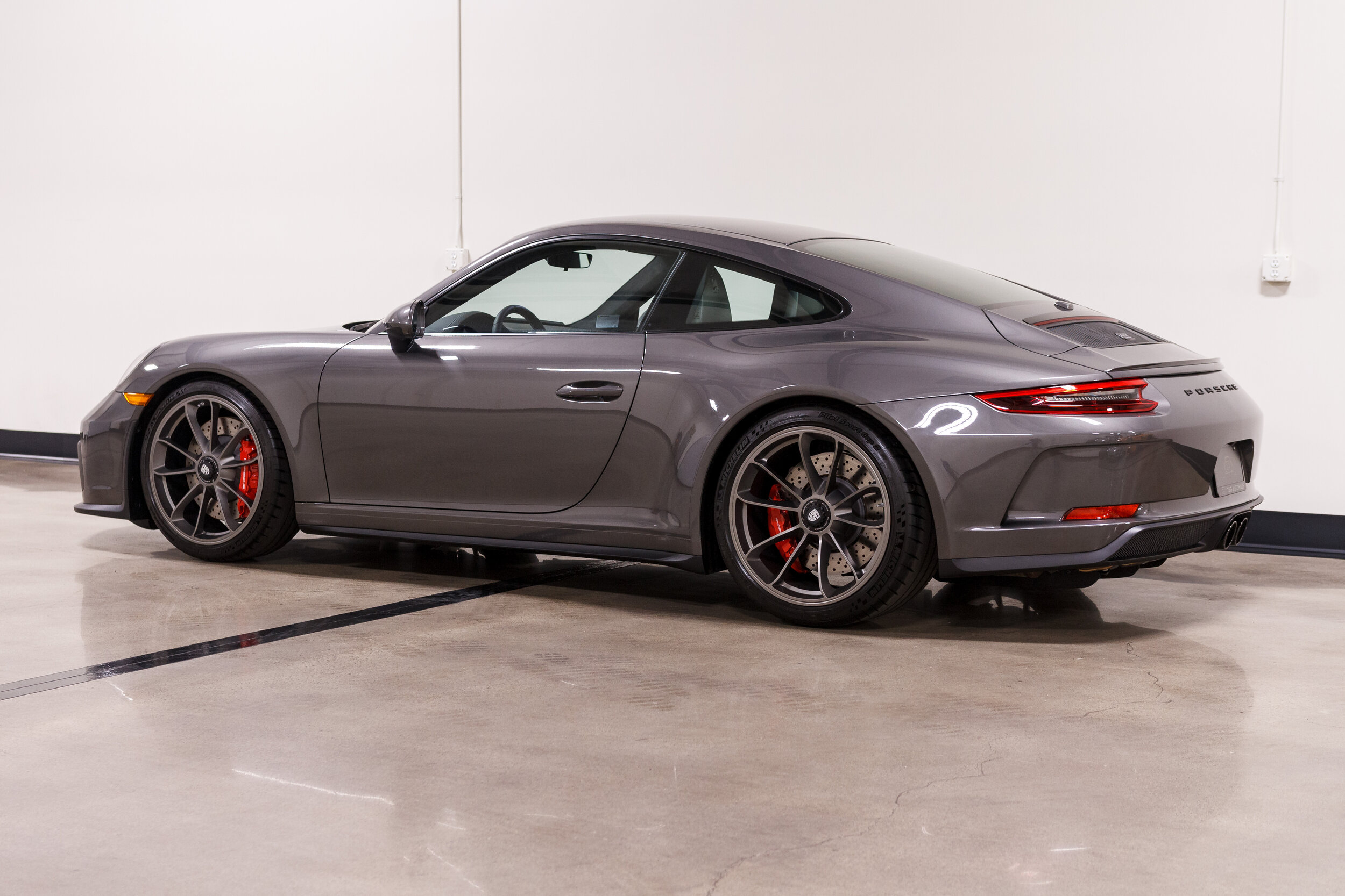 2019 Porsche 911 GT3 Touring Grey-6.jpg