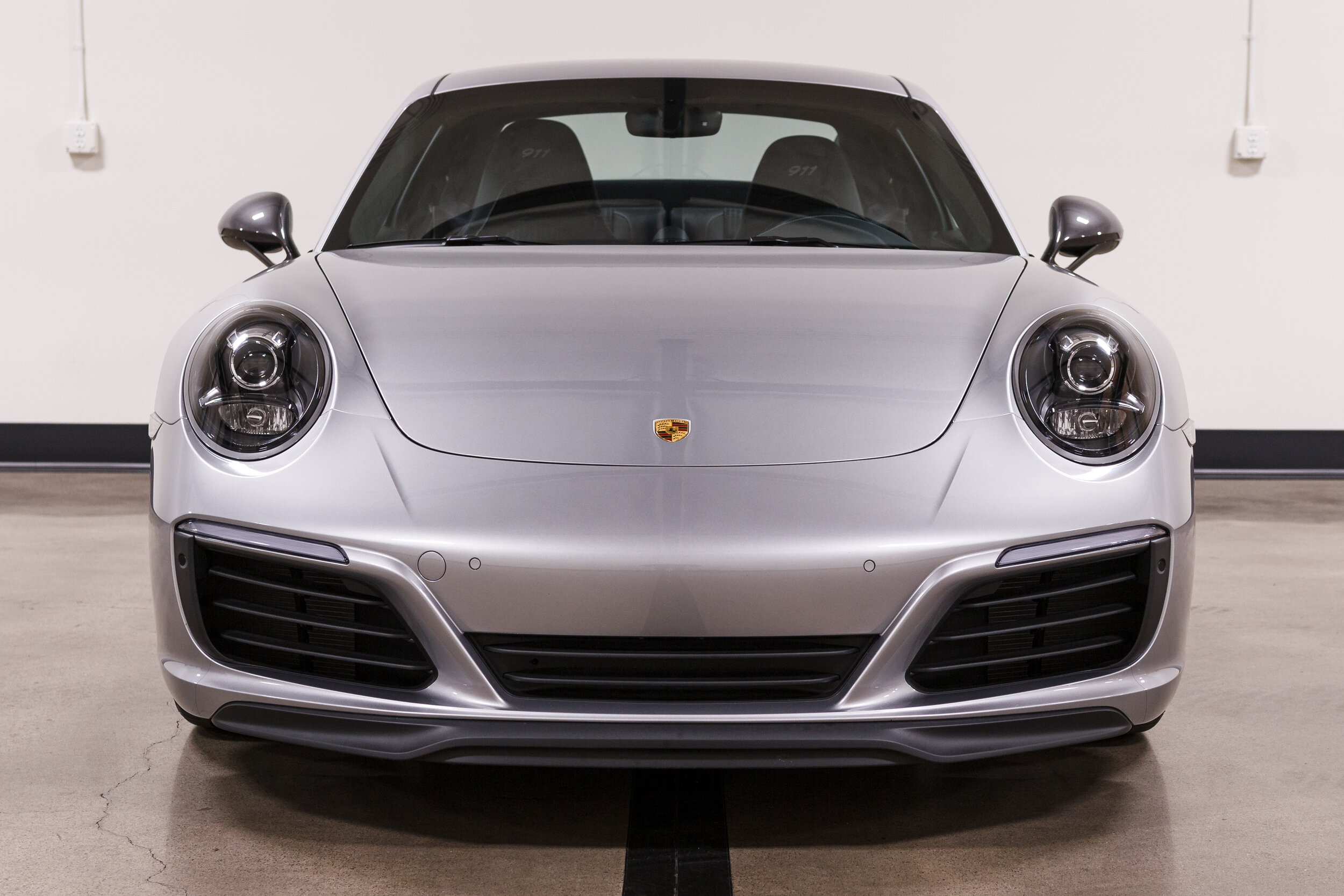 2018 Porsche 911 Carrera T-2.jpg