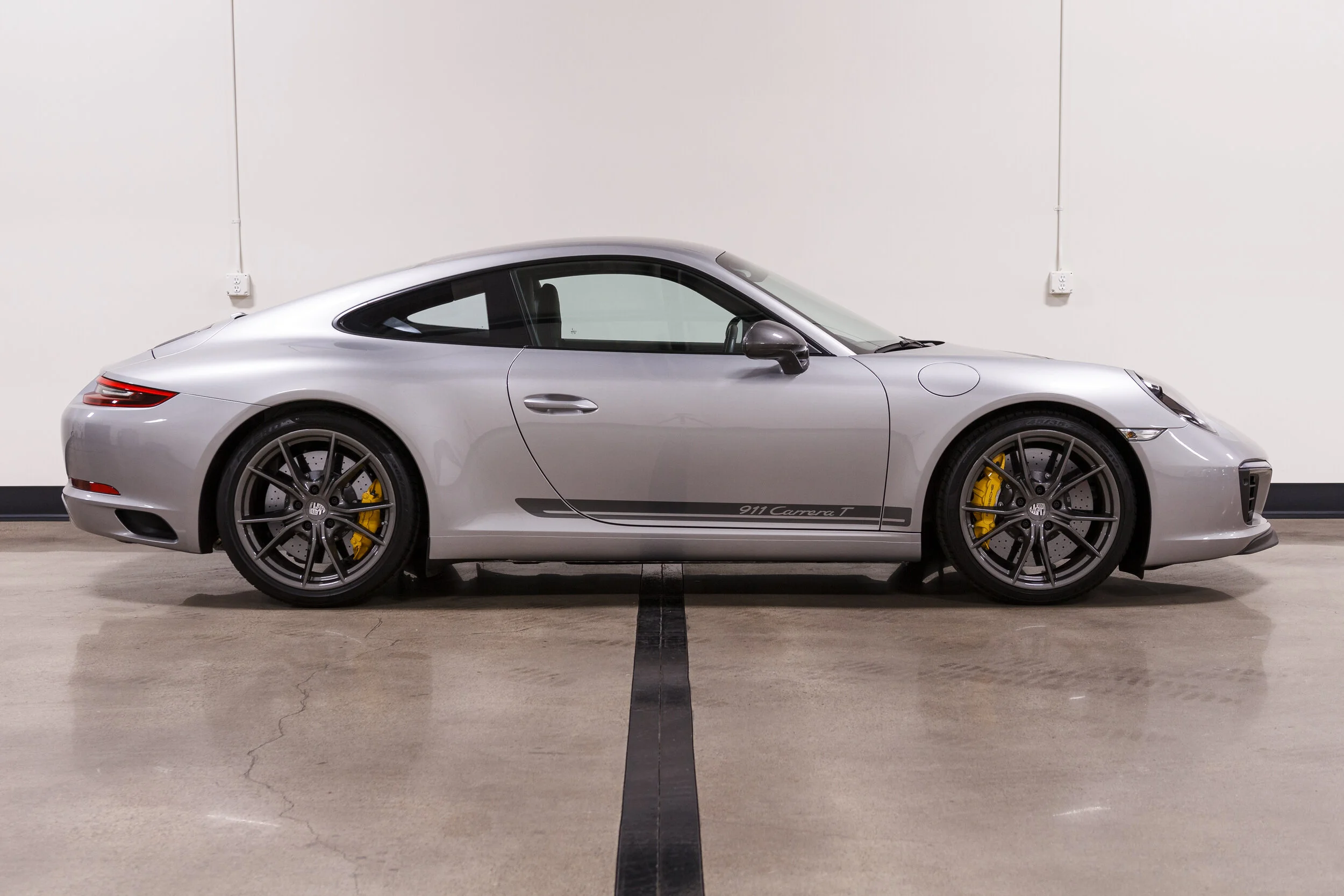 2018 Porsche 911 Carrera T-8.jpg