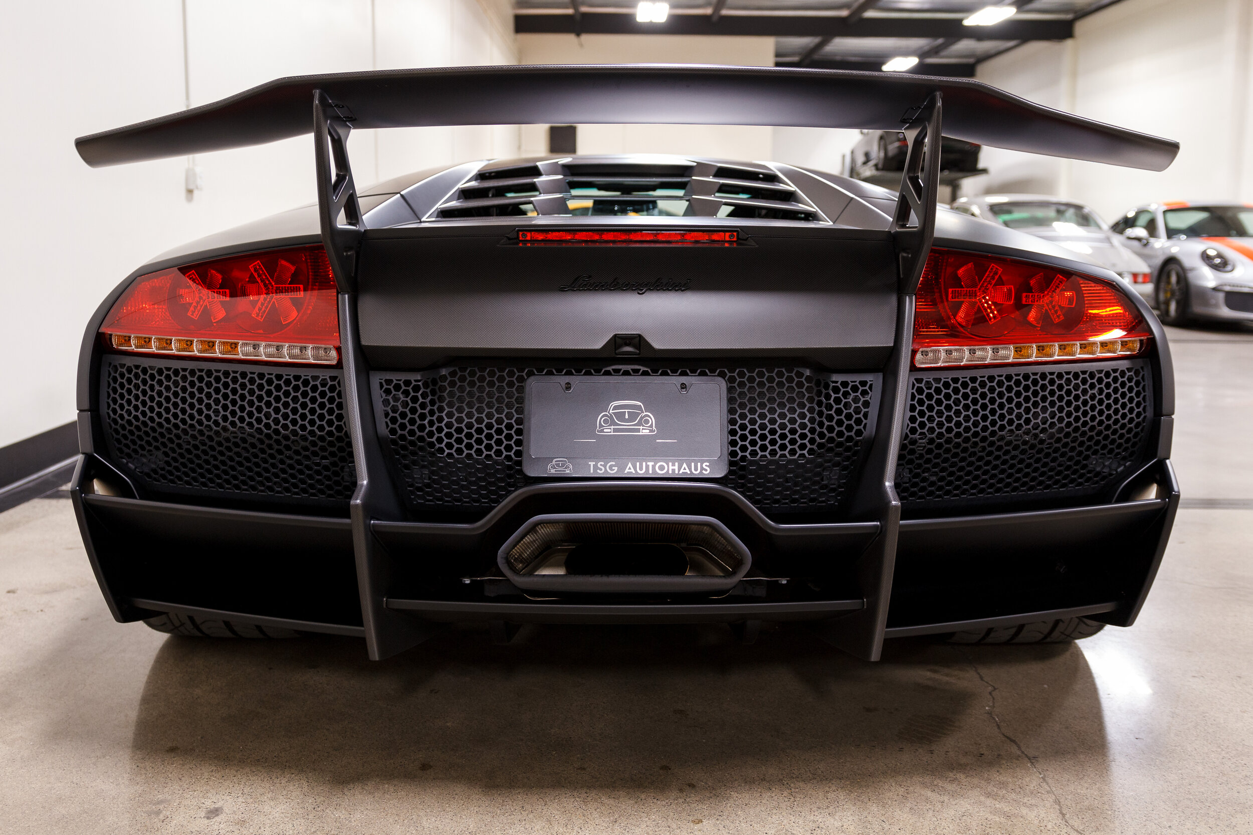 2010 Murciélago LP 670–4 SuperVeloce-36.jpg