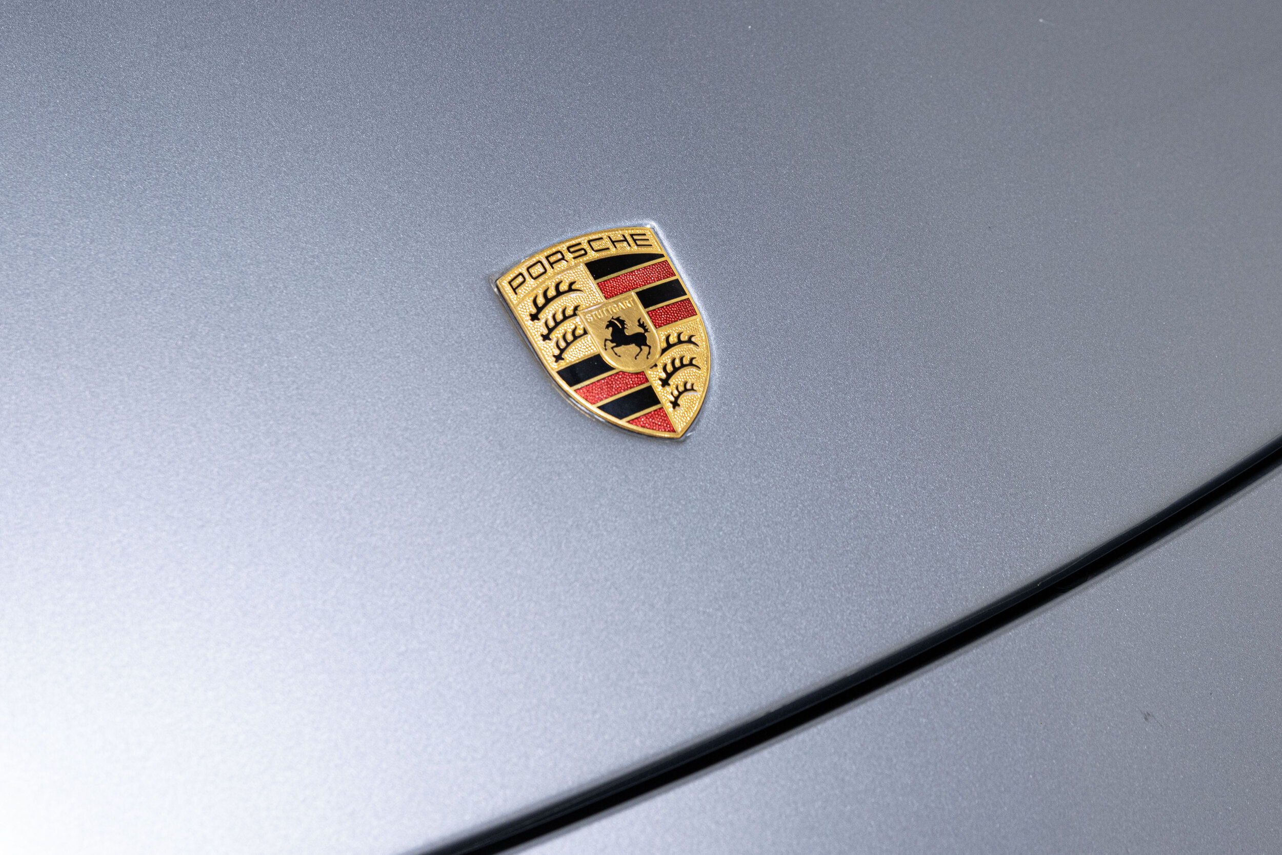 2005 Porsche Carrera GT-41.jpg