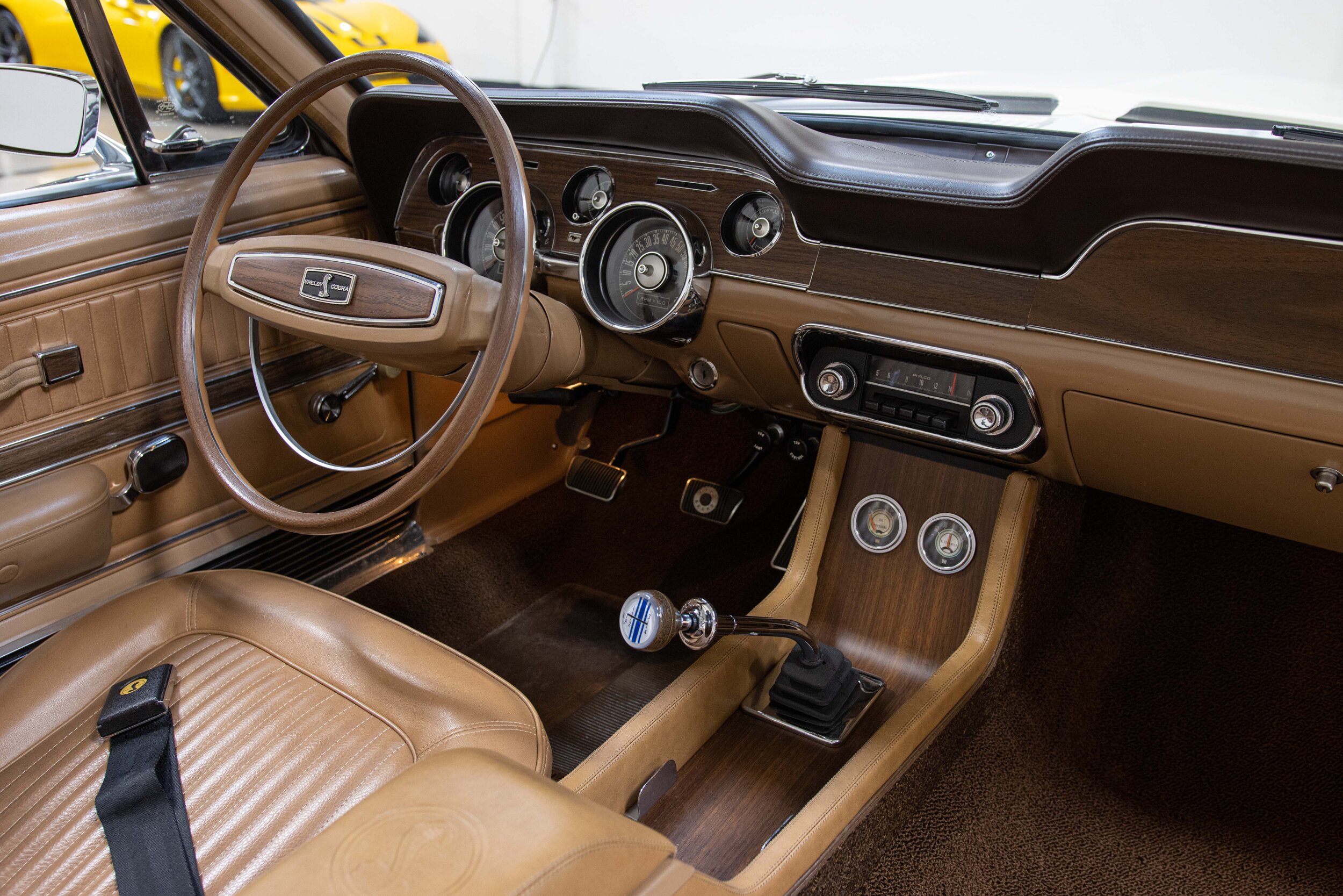 1968 Shelby GT500KR-71.jpg
