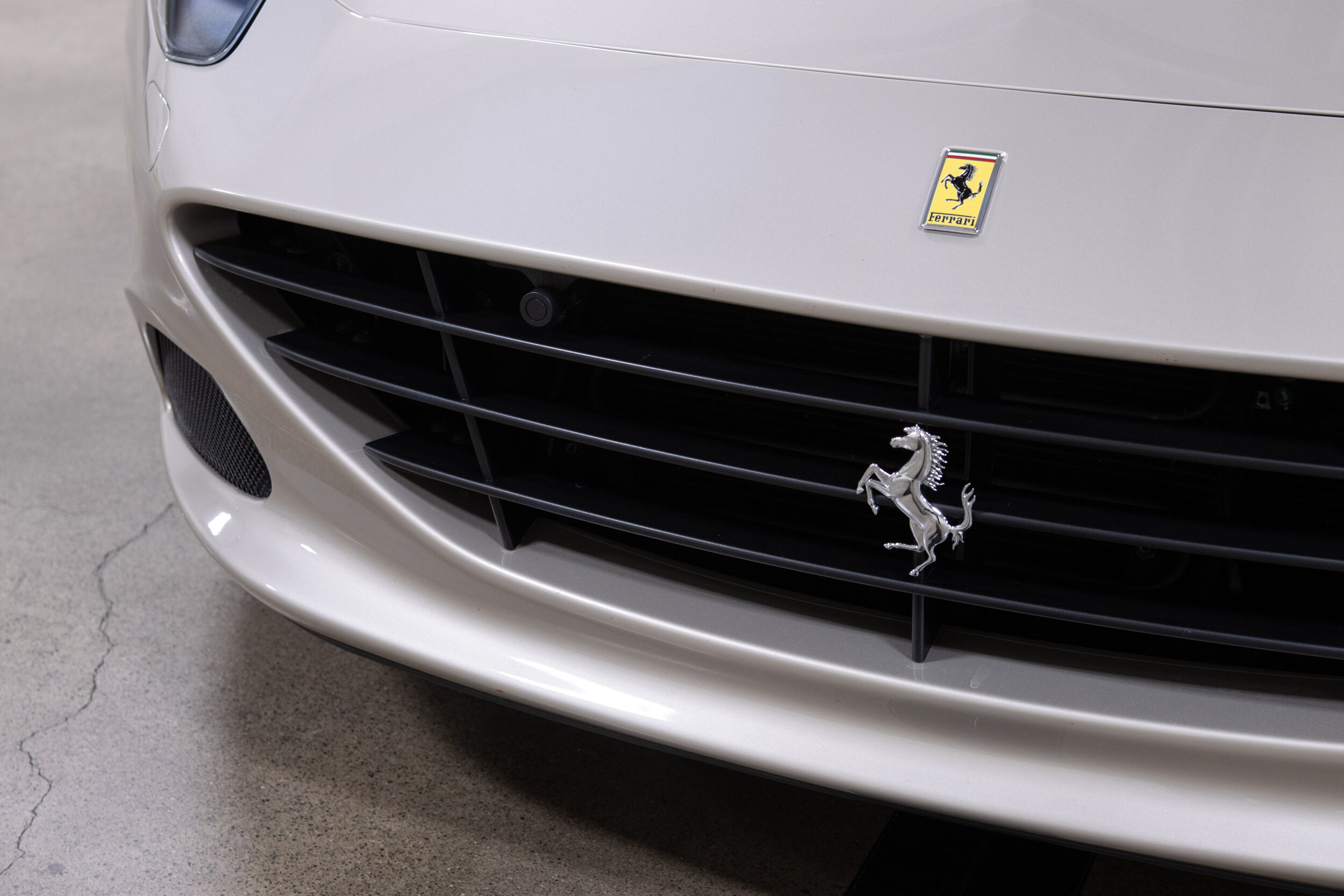 2016 Ferrari California T-20.jpg