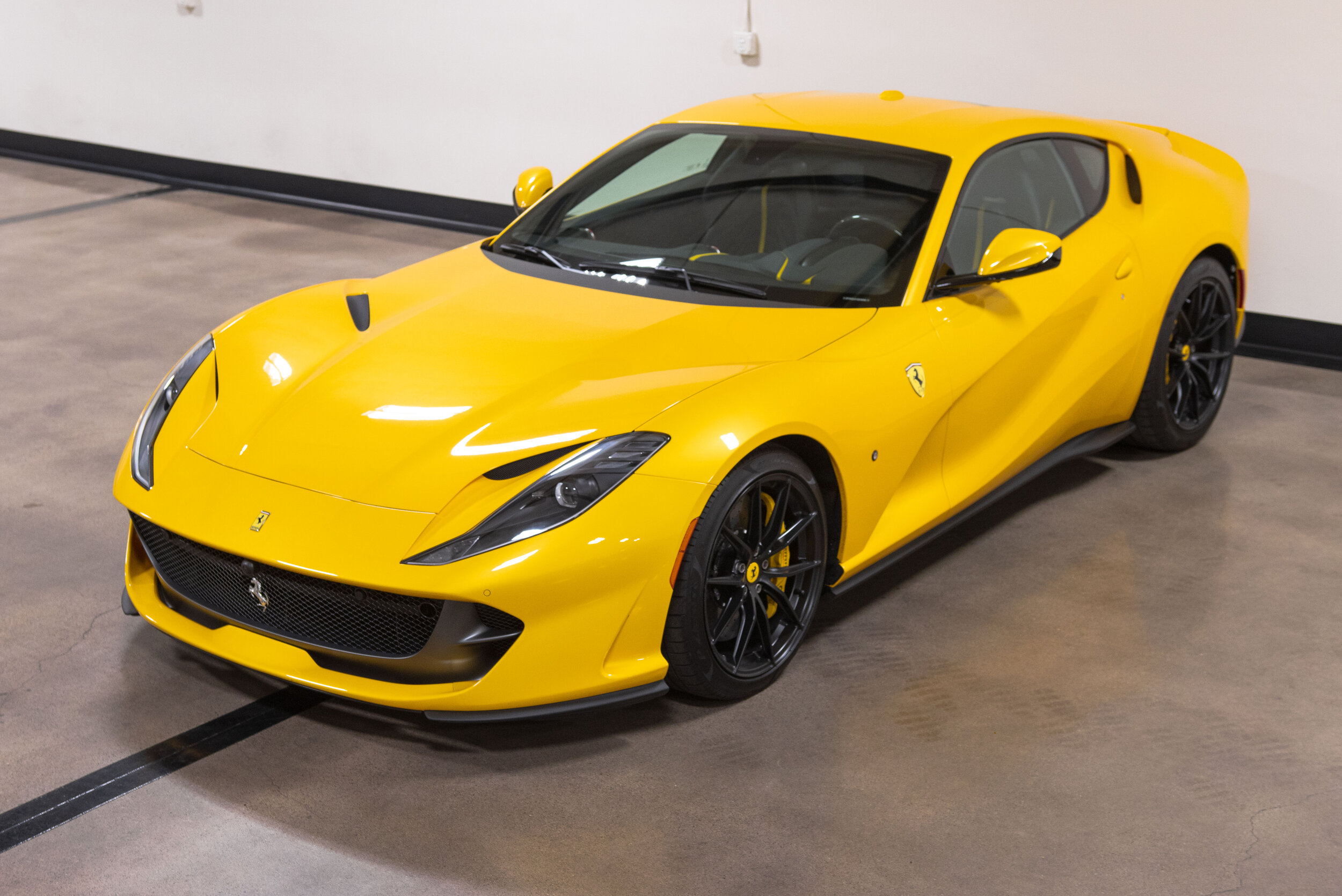 2018 Ferrari 812 Superfast-12.jpg