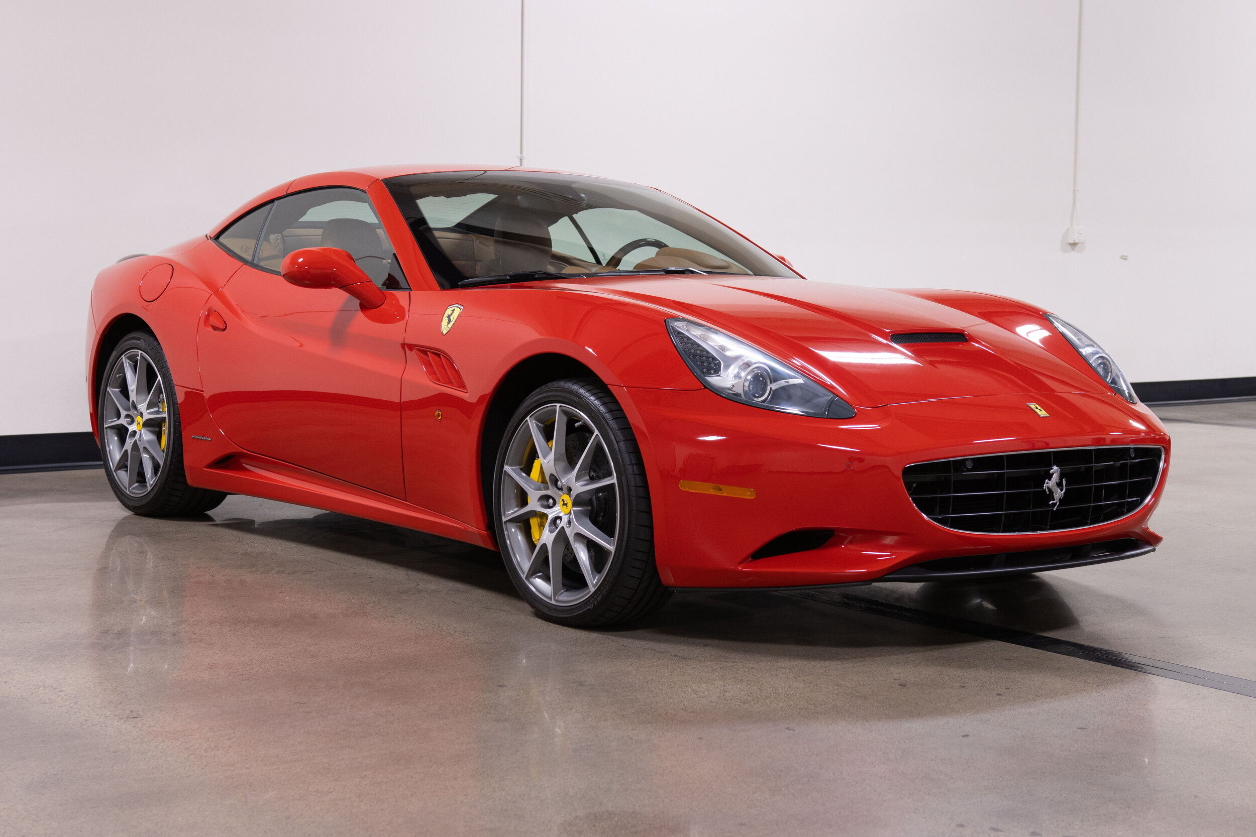 2012 Ferrari California-13.jpg