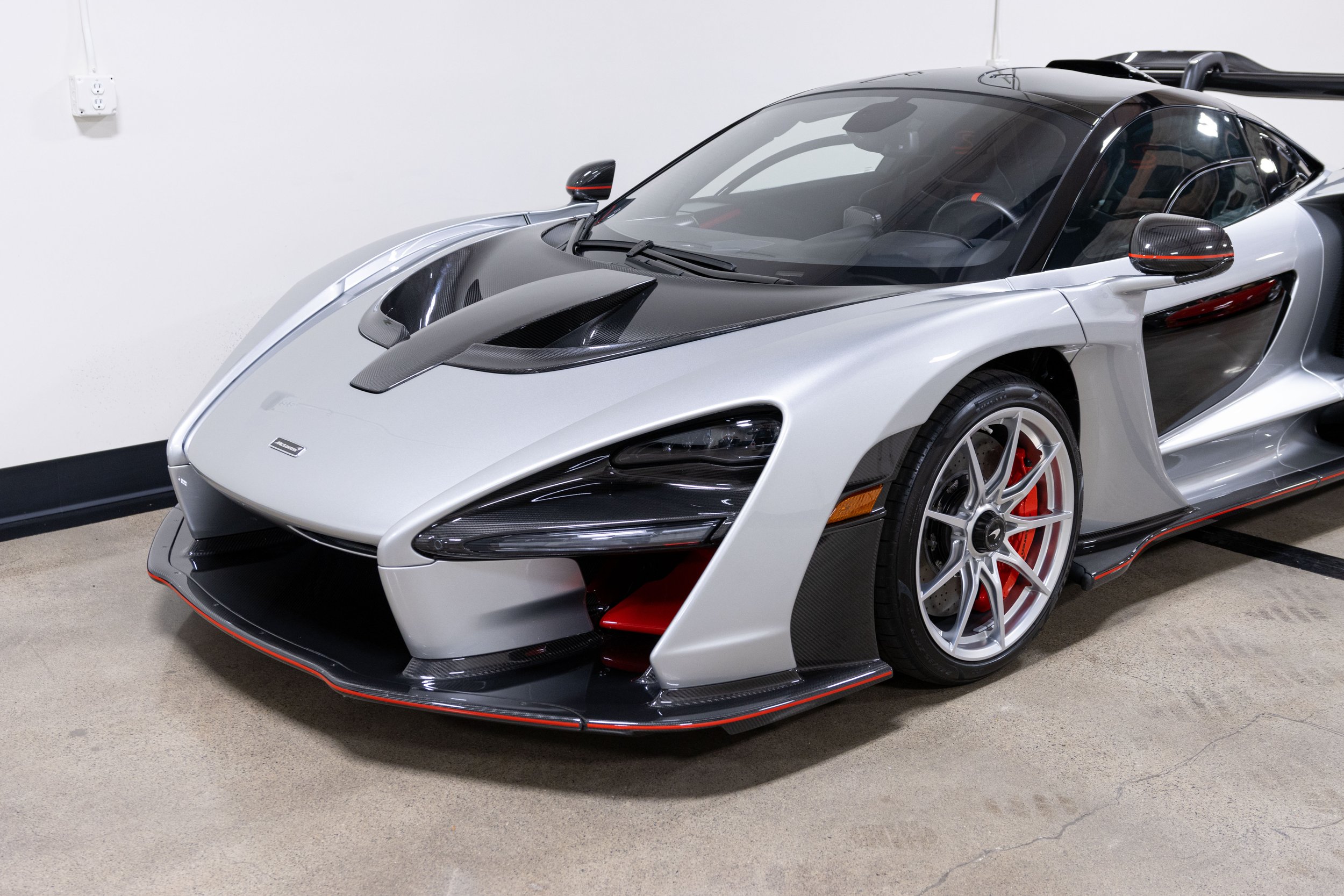 2019 McLaren Senna-28.jpg