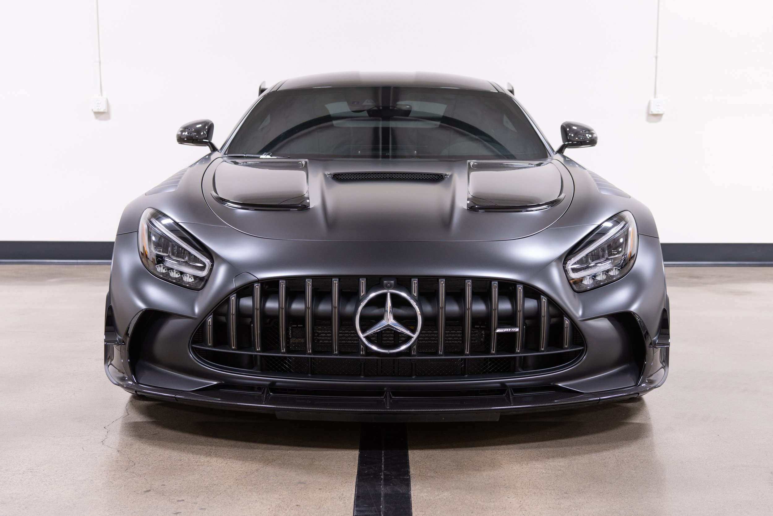 2021 Mercedes-Benz AMG GT Black Series-2.jpg