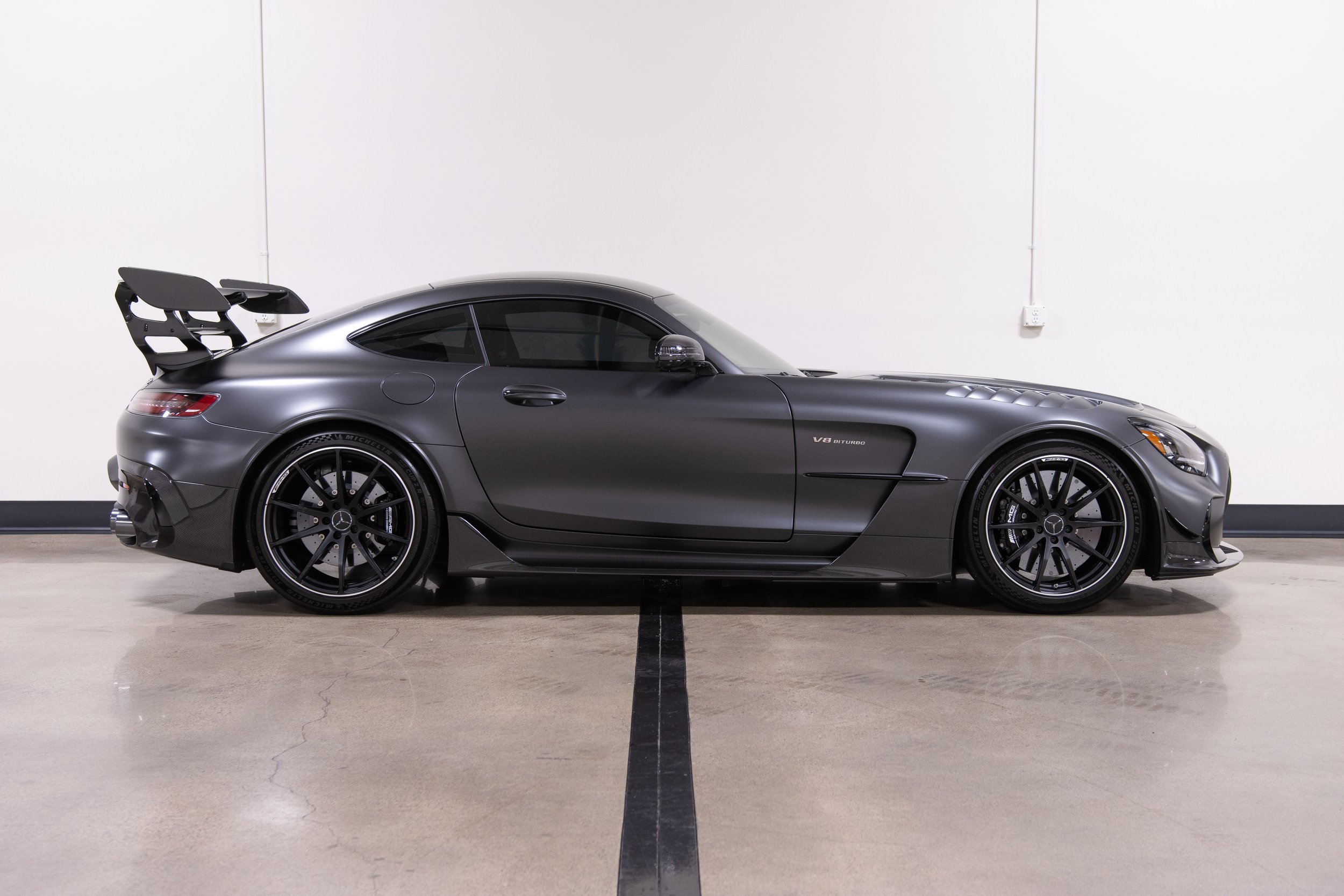 2021 Mercedes-Benz AMG GT Black Series-8.jpg