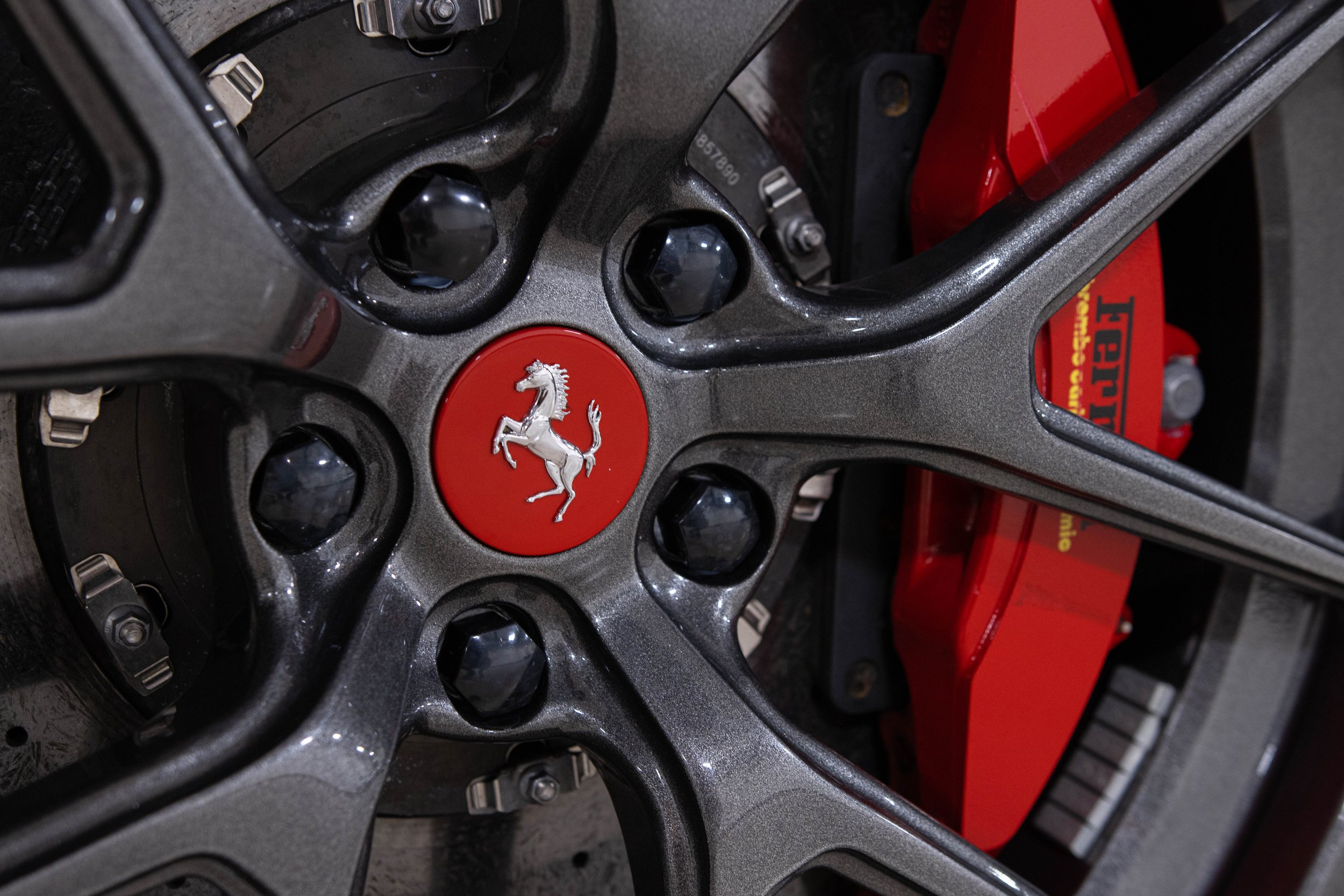 2014 Ferrari F12 Berlinetta -18.jpg