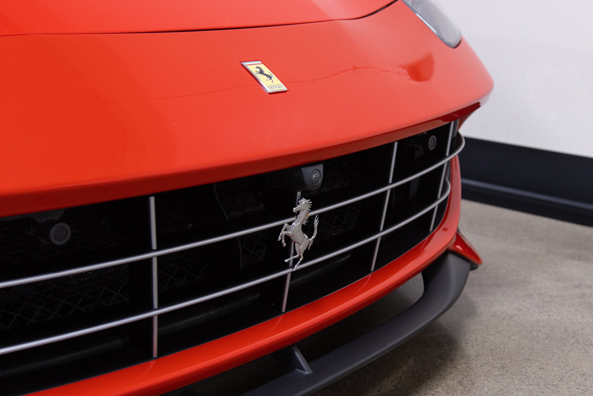2014 Ferrari F12 Berlinetta -25.jpg