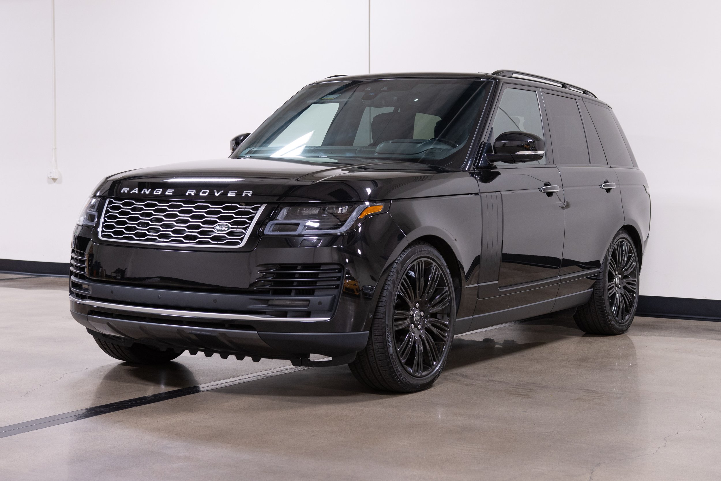 2022 Land Rover Autobiography-3.jpg