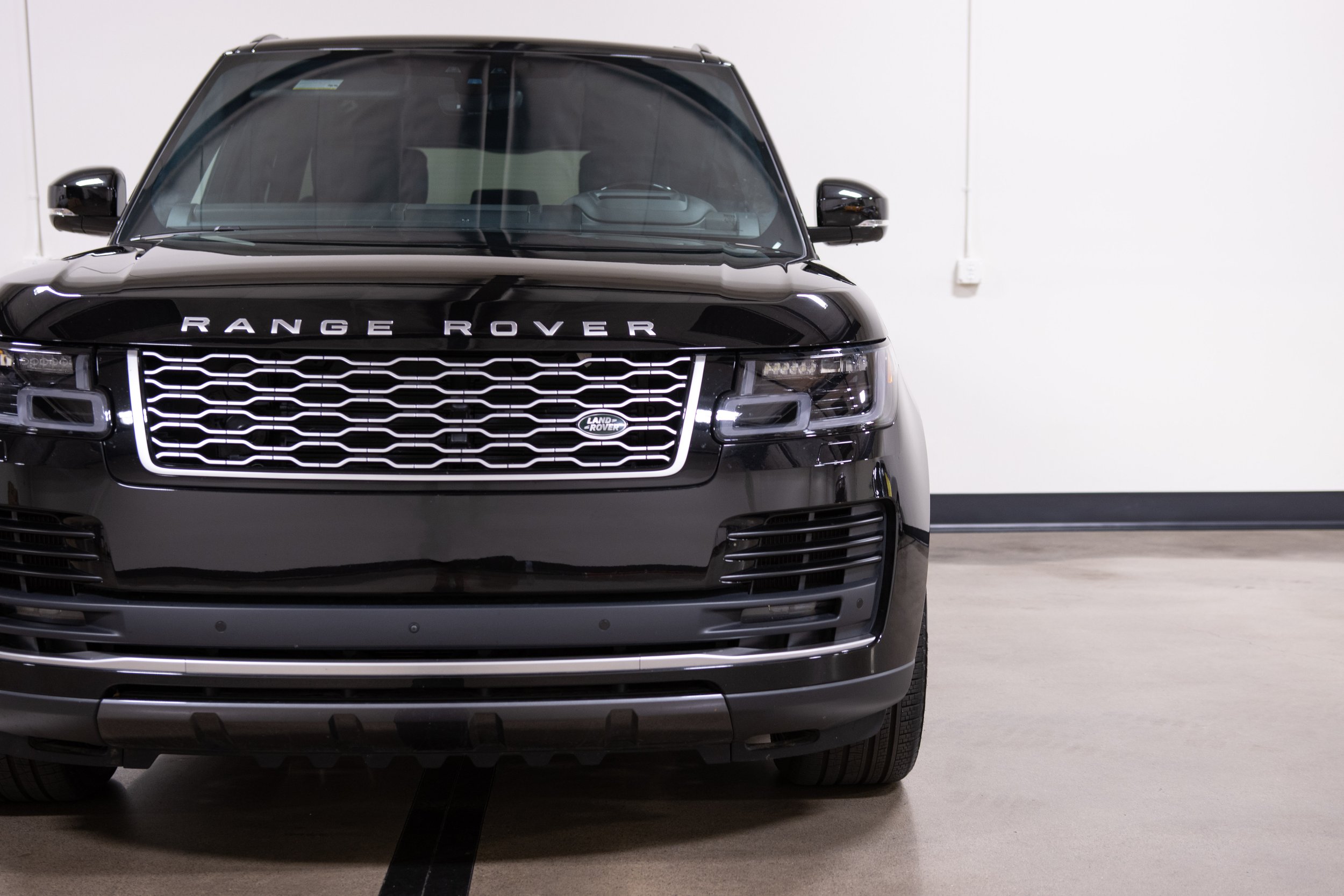 2022 Land Rover Autobiography-13.jpg