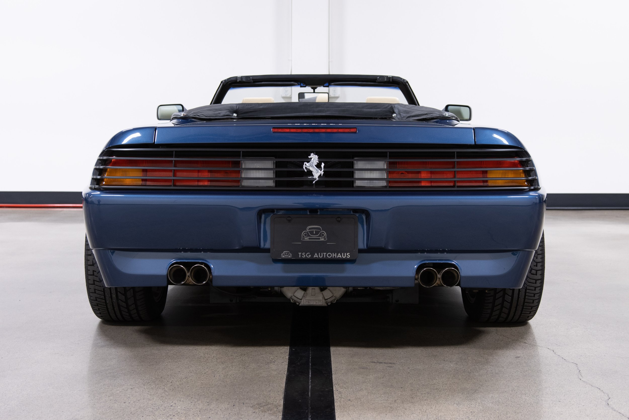 1994 Ferrari 348 Spider-33.jpg