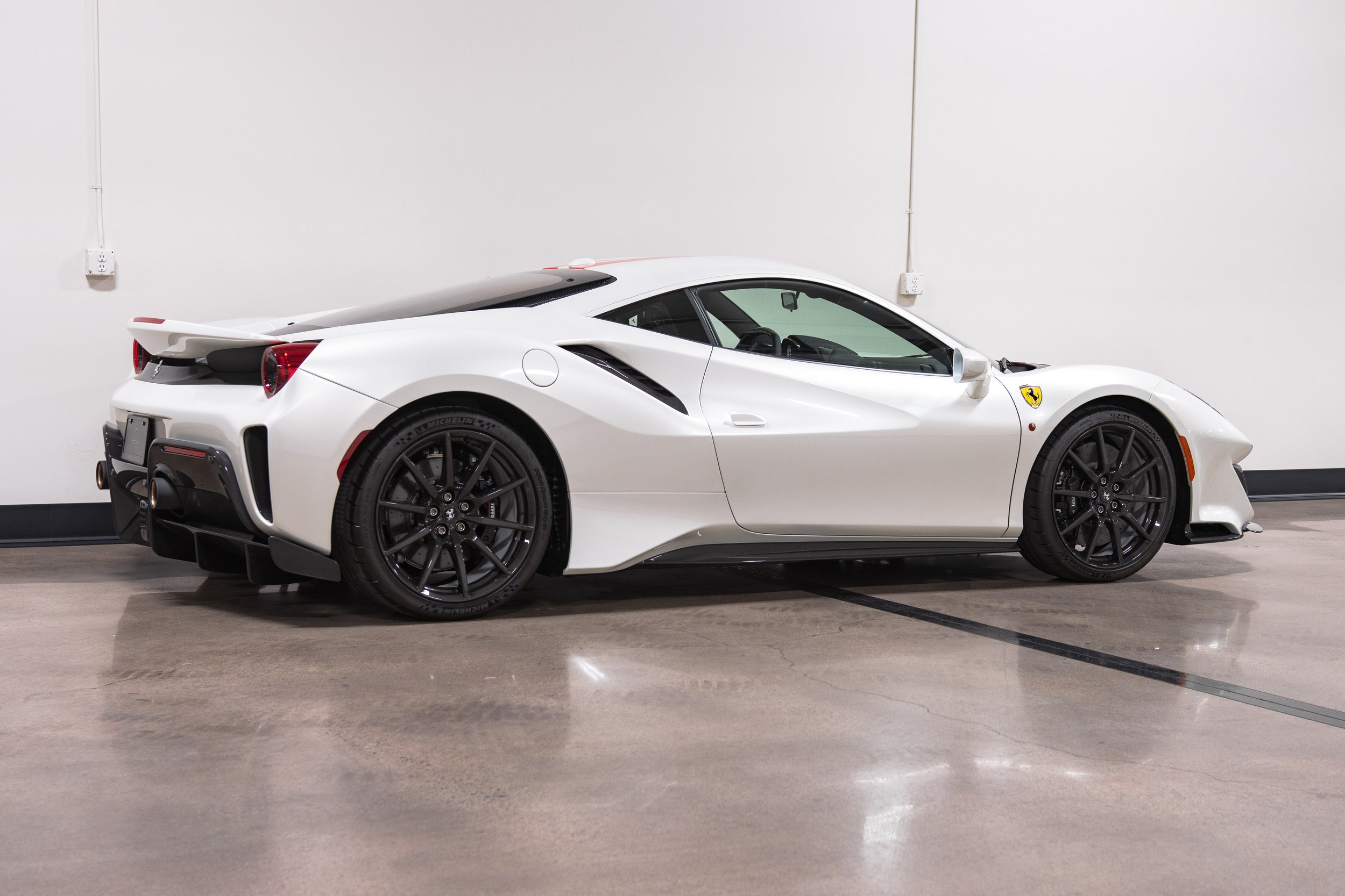 2020 Ferrari 488 Pista-6.jpg