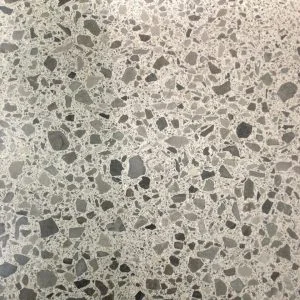 LARGE AGGREGATE Mainly 1/4″ to 3/8″+ aggregate, with paste and fines in between.