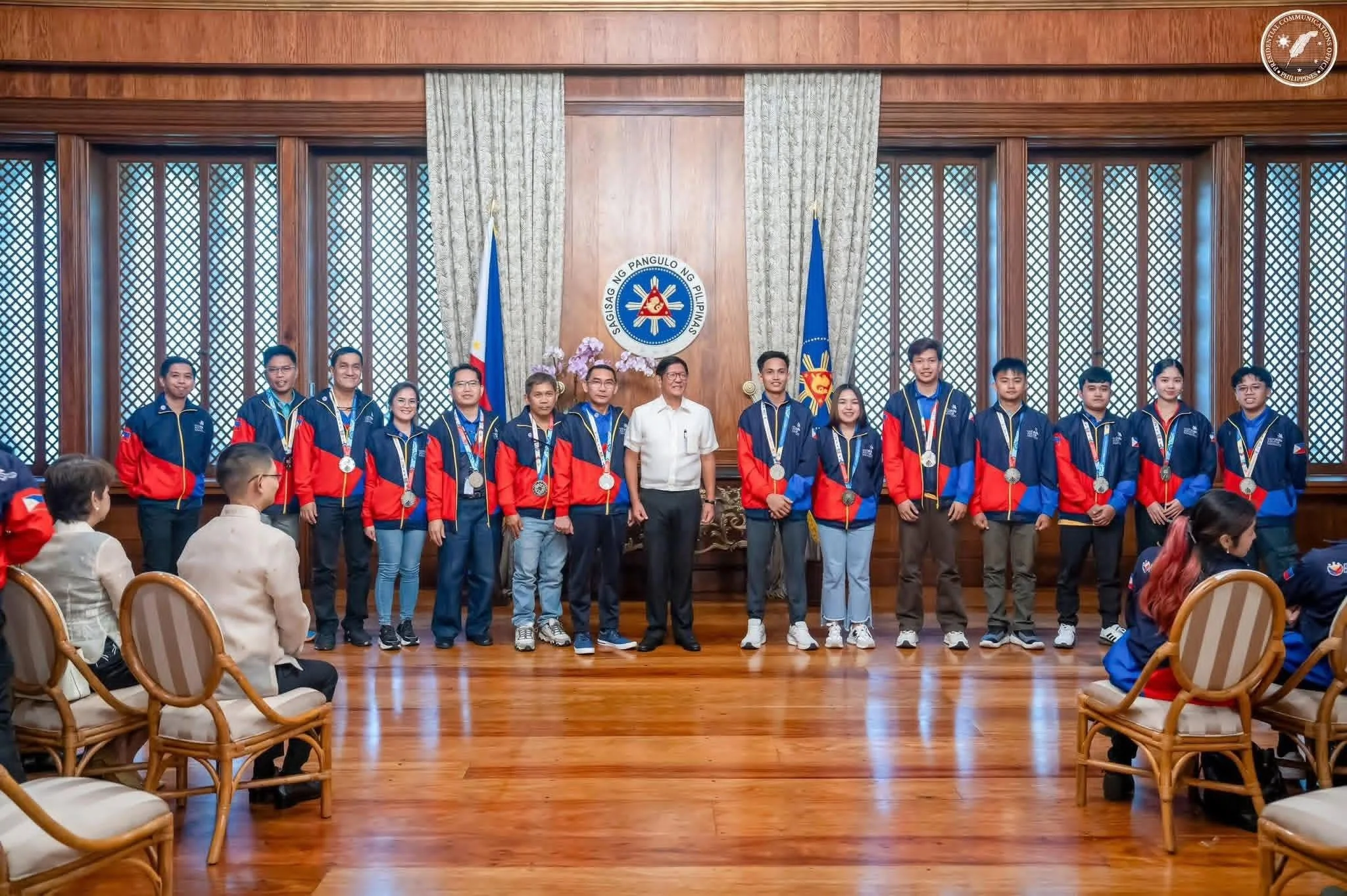 malacanang palace.jpg