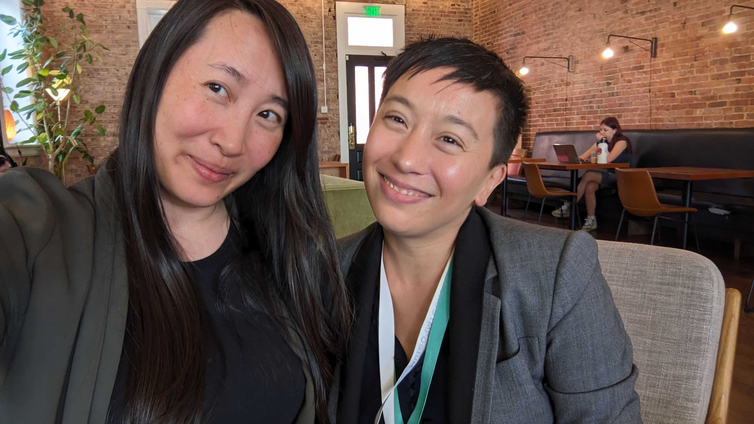 Coffee with Liz before the St Jude Structure Symposium! #CryoFriends #getlostinscience