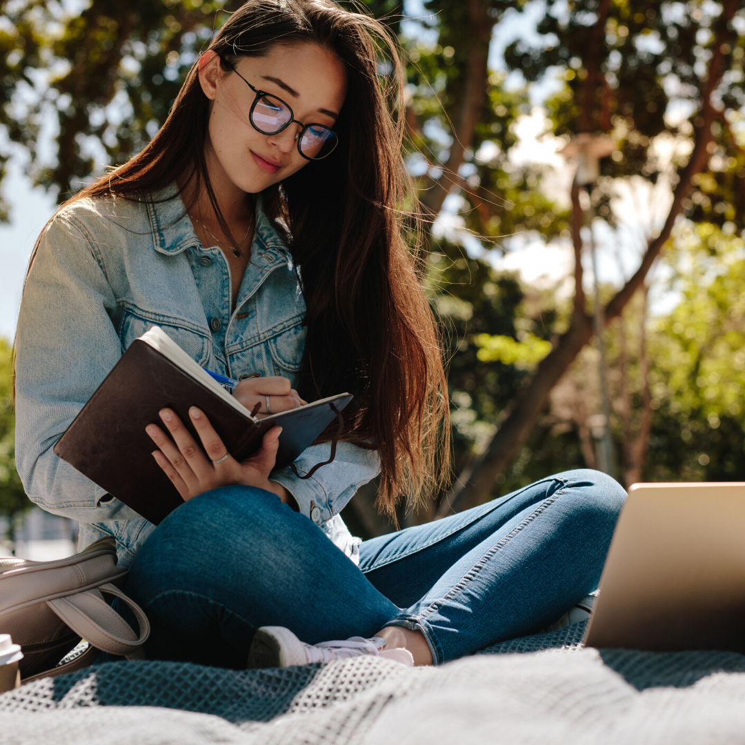 WHAT MAKES STUDYING AT STIRLING INSTITUTE SO REWARDING?