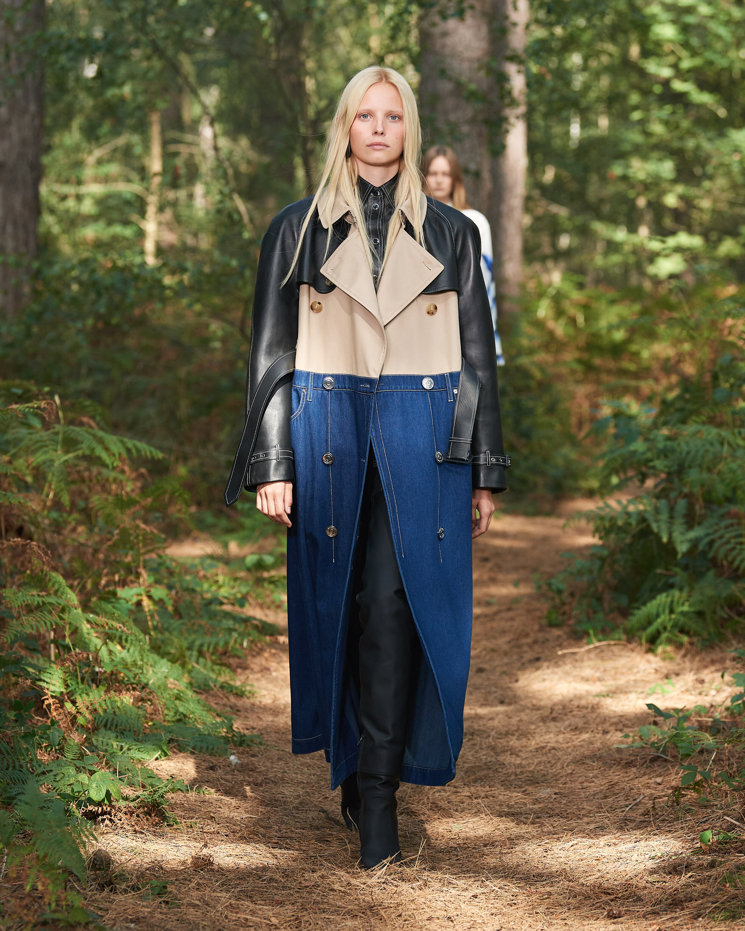 Burberry Spring_Summer 2021 Collection - Look 5.jpg