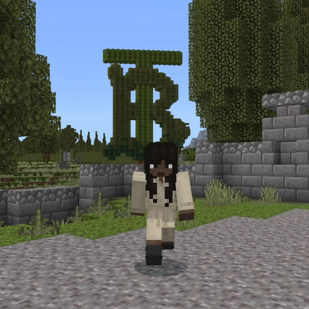 Burberry x Minecraft - Gameplay Assets - Image 3 - 1x1 © Courtesy of Burberry and 2022 Mojang AB. (MINECRAFT and the MINECRAFT logo are trademarks of Microsoft Corporation).jpg