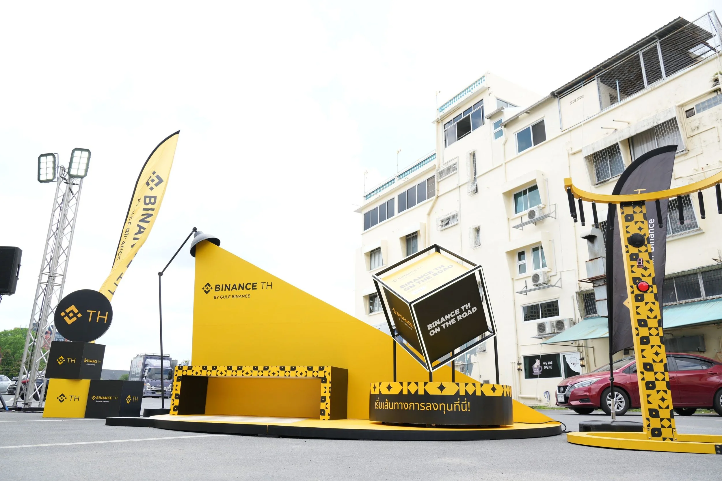 BINANCE TH ON THE ROAD AT SONGWAT_1.JPG